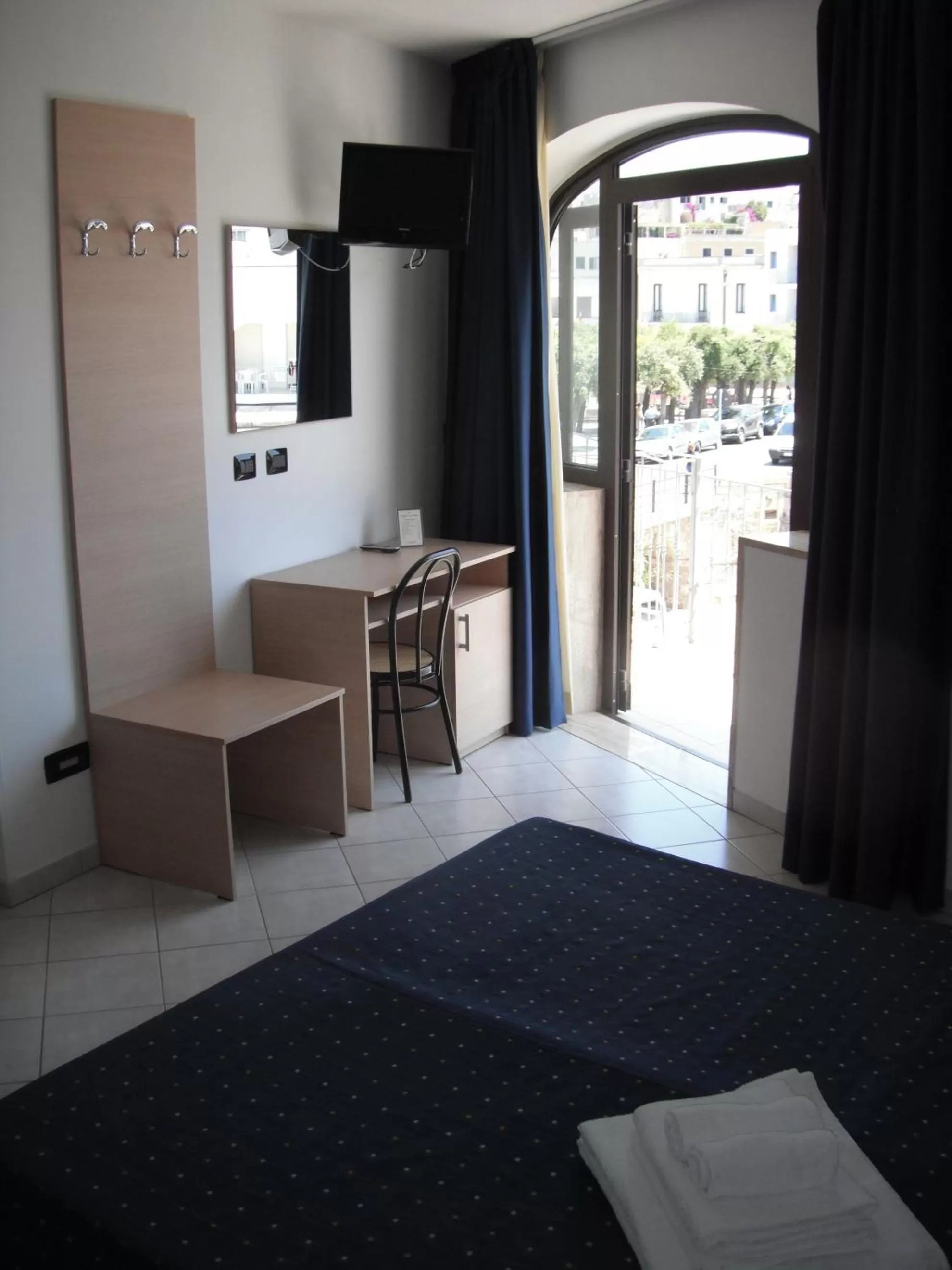 Day, Bed in Hotel Profumo Di Mare