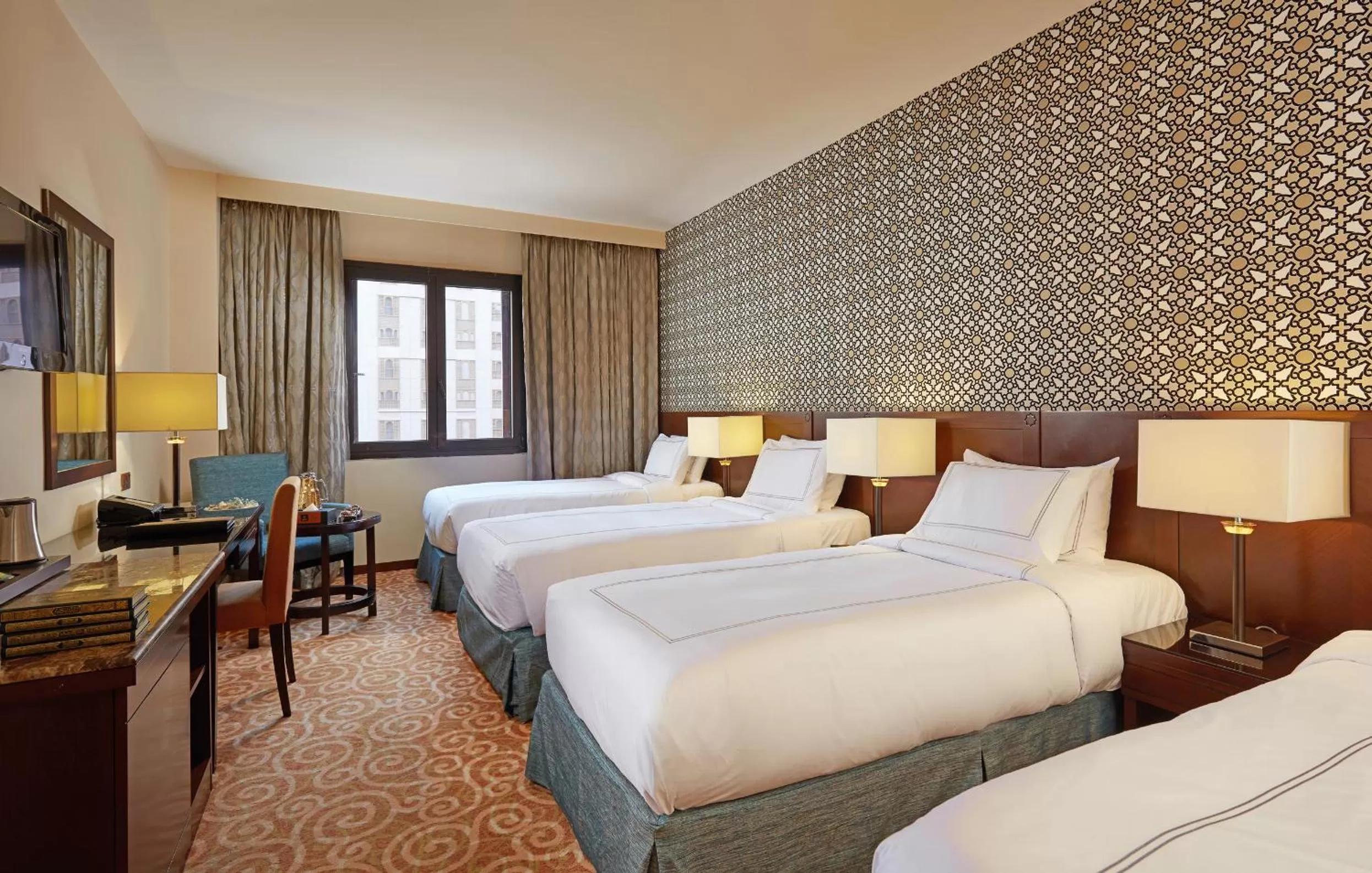 Bed in Dallah Taibah Hotel