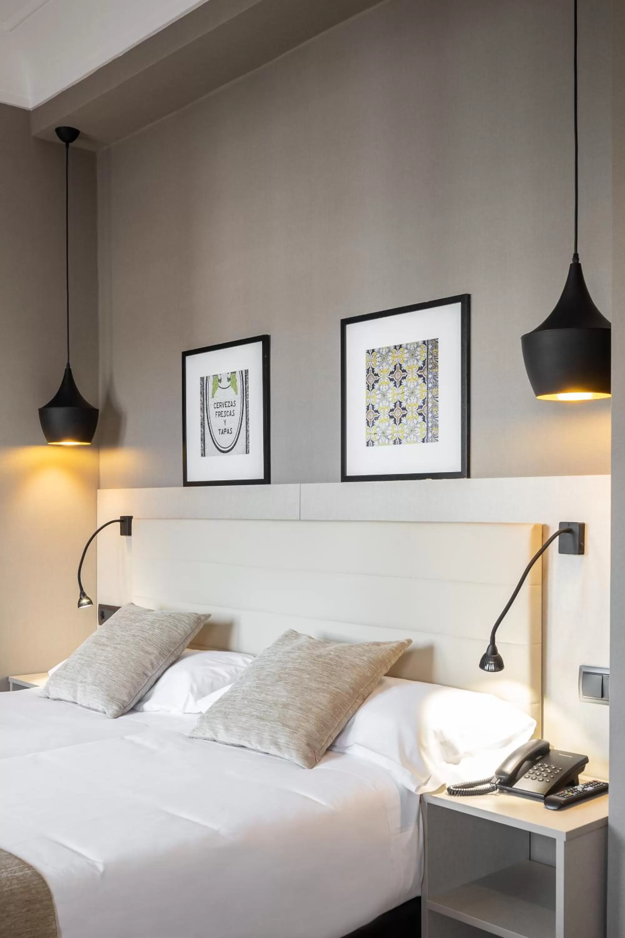 Bedroom, Bed in Hotel Cortezo