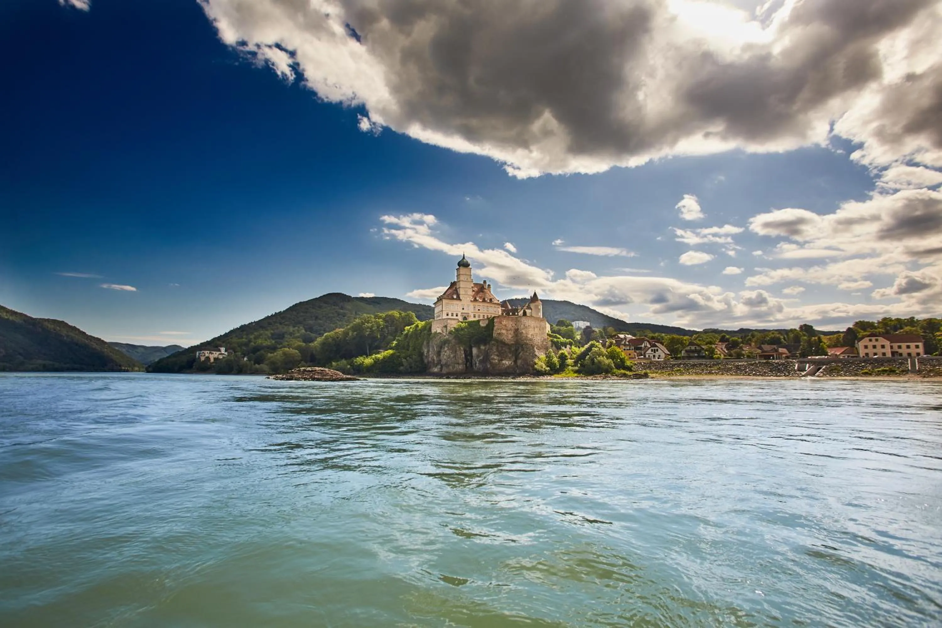 Nearby landmark in Hotel Donauhof