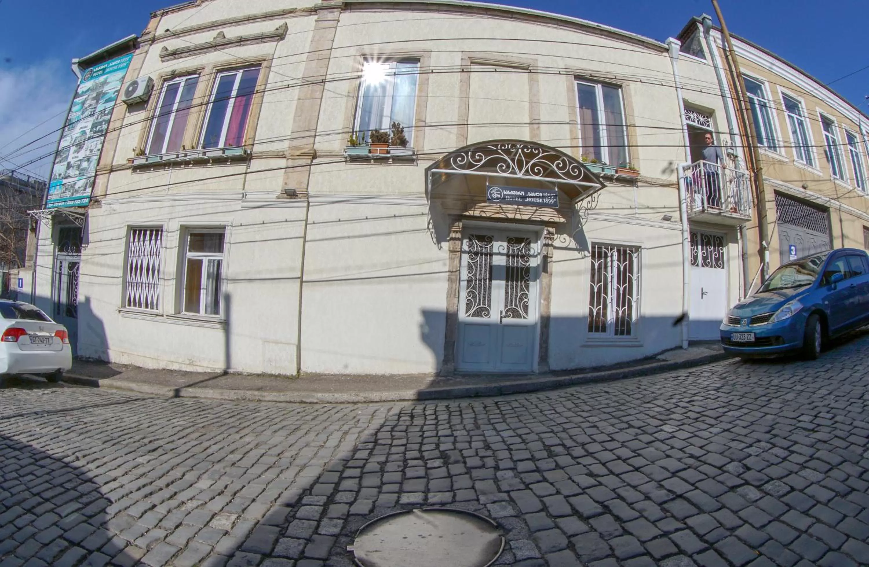 Facade/entrance, Property Building in House 1899