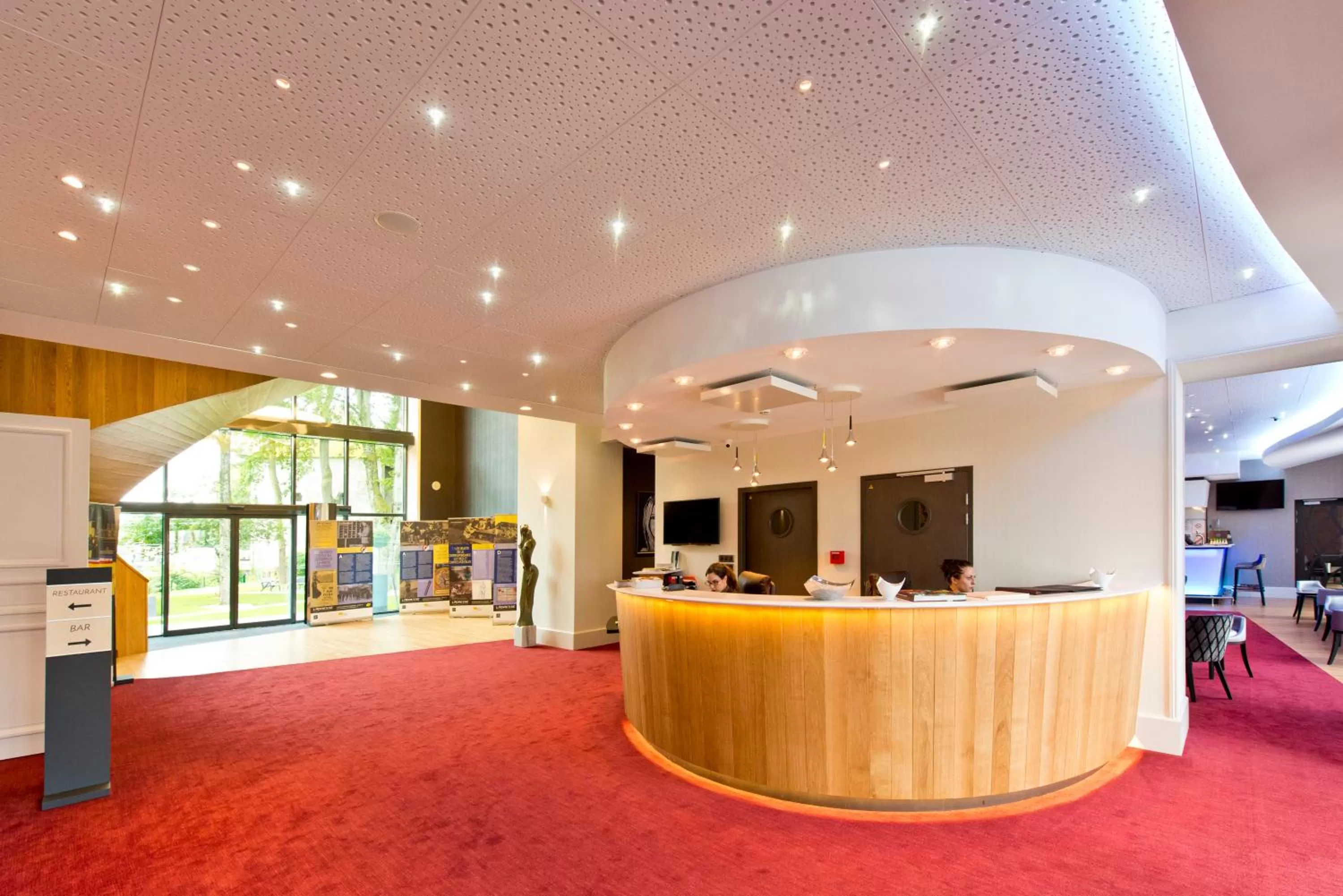 Lobby or reception in Les Jardins du Mess