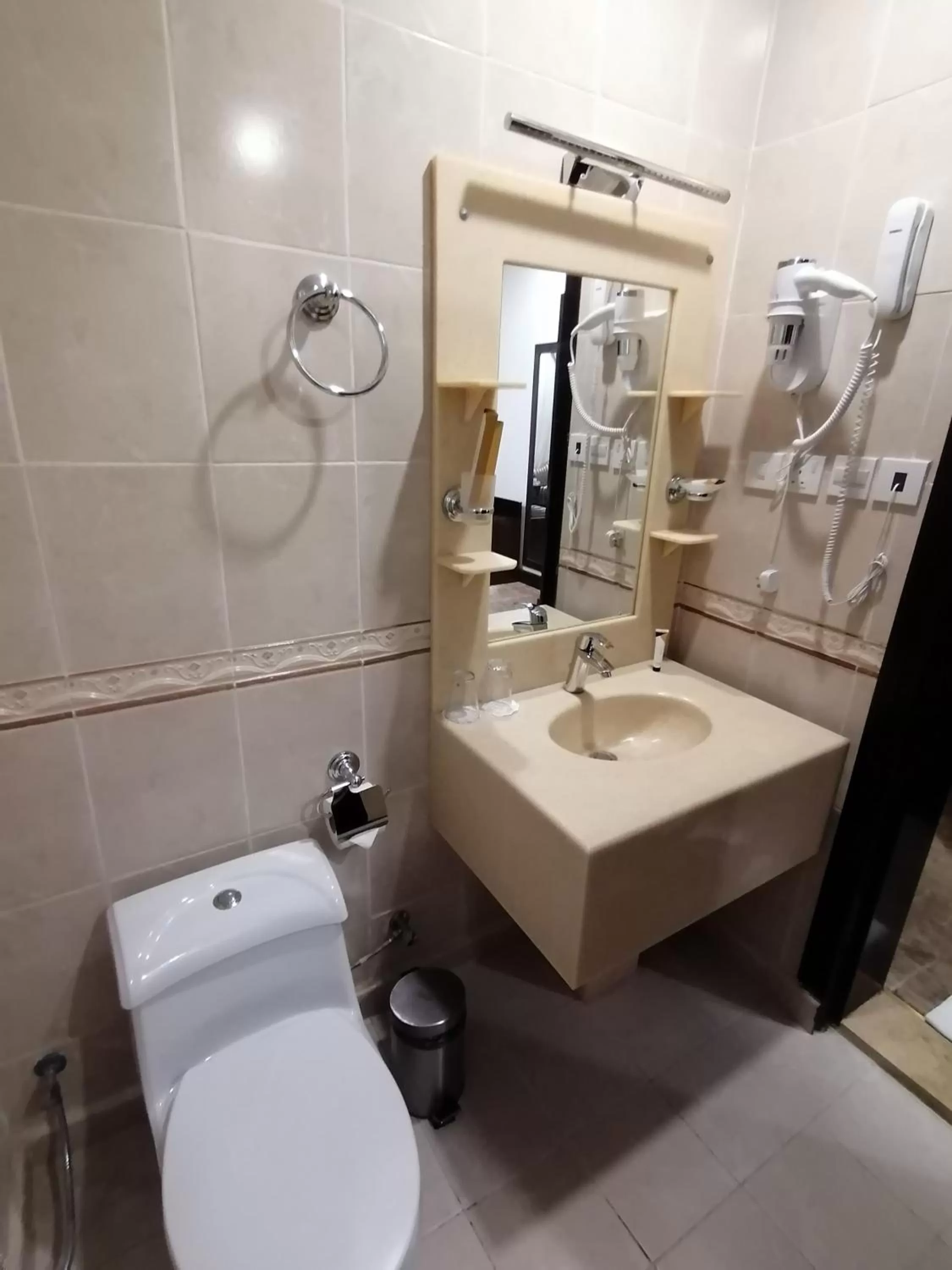 Shower, Bathroom in Al Maali Hotel Jazan