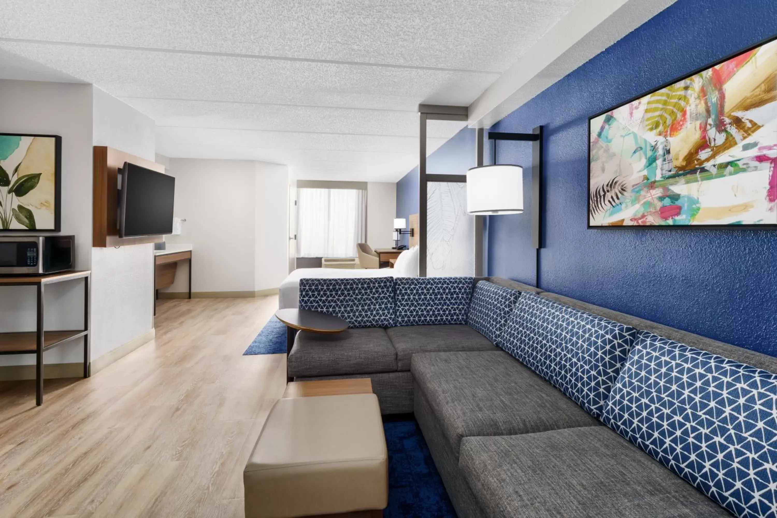 King Room with Sofa Bed and Accessible Tub - Disability Access in Hyatt Place across from Universal Orlando Resort King Room with Sofa Bed and Accessible Tub - Disability Access in Hyatt Place across from Universal Orlando Resort