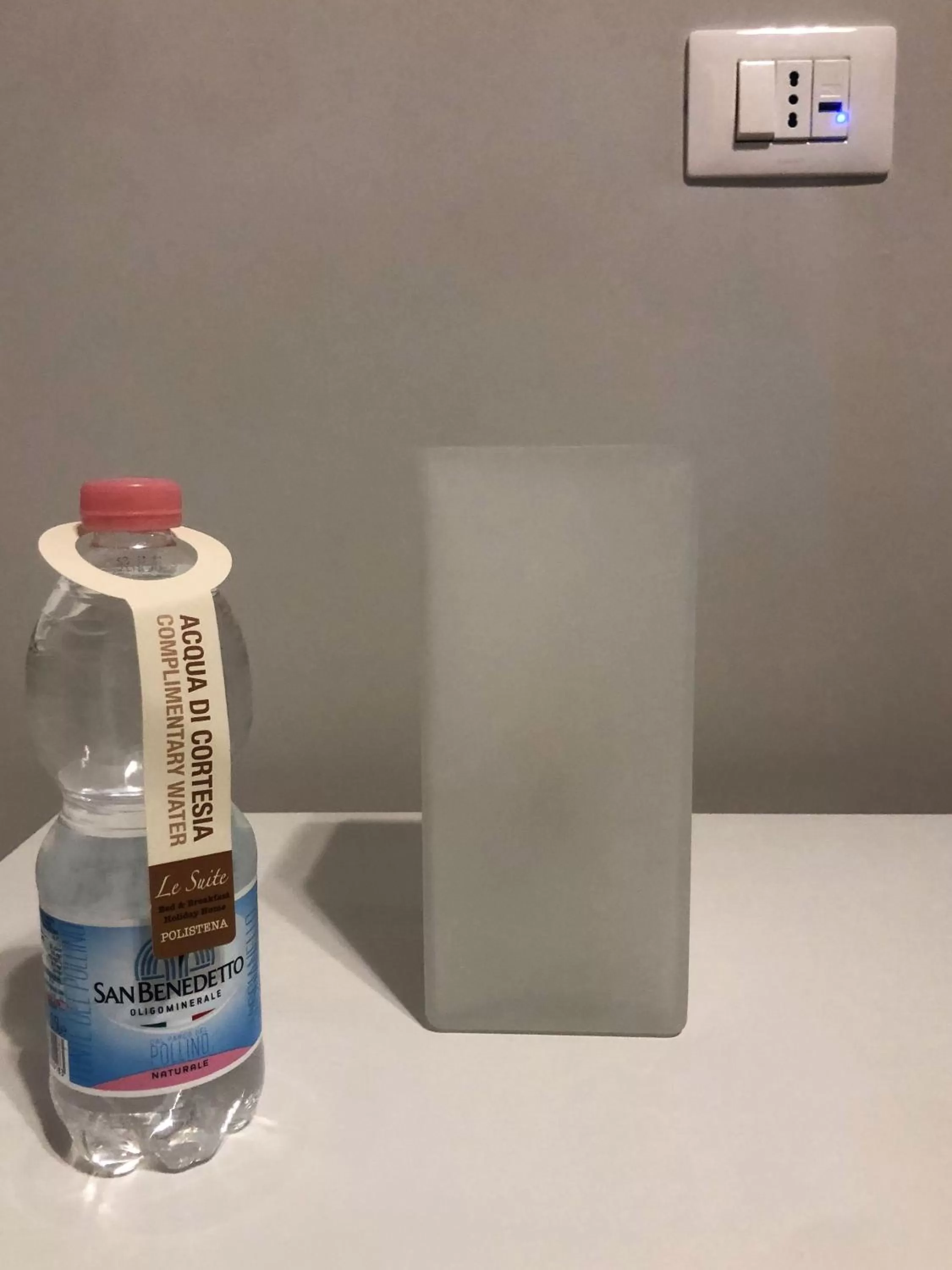 room service in Le Suite