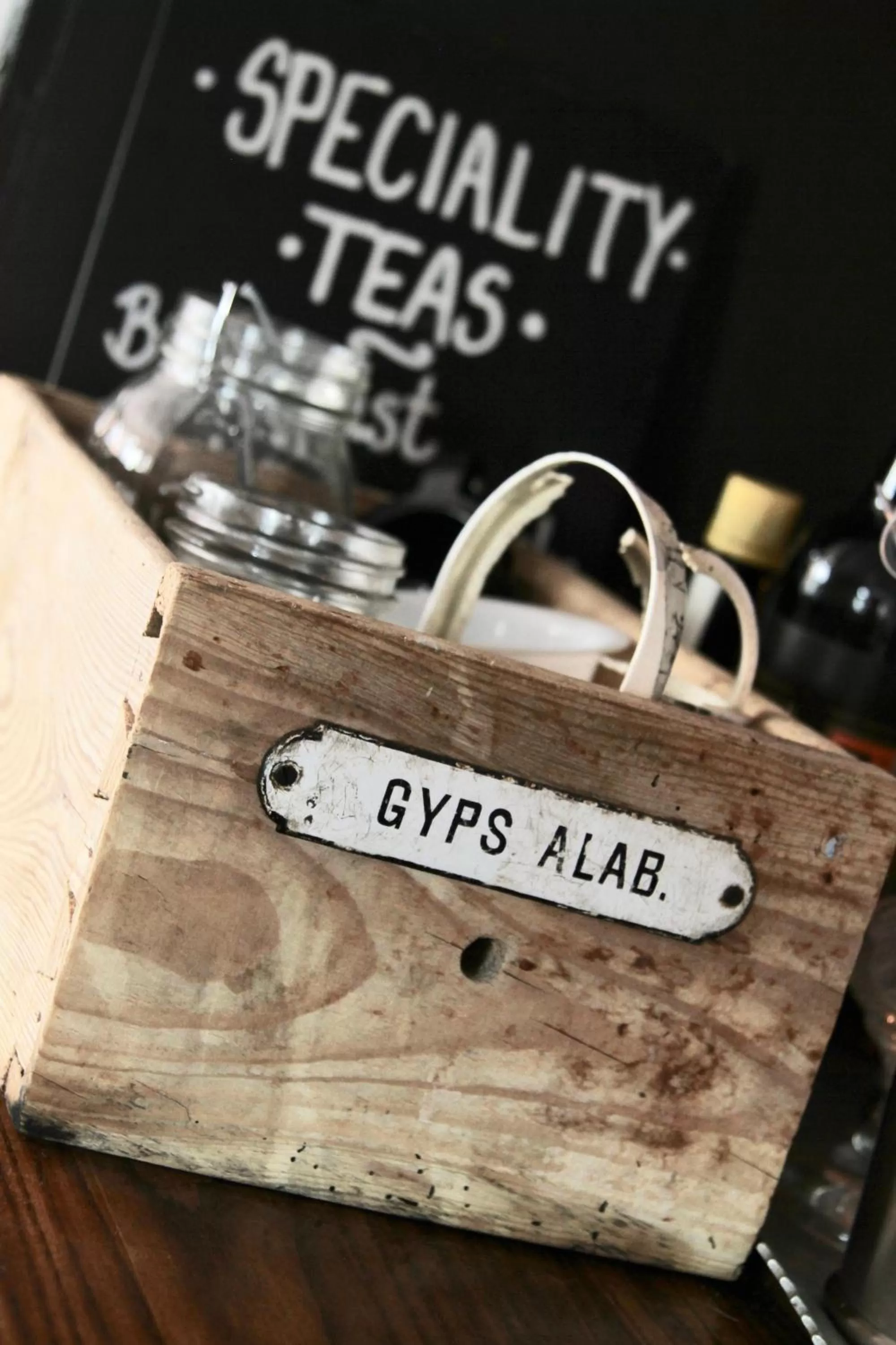 Food and drinks in Chequers Inn