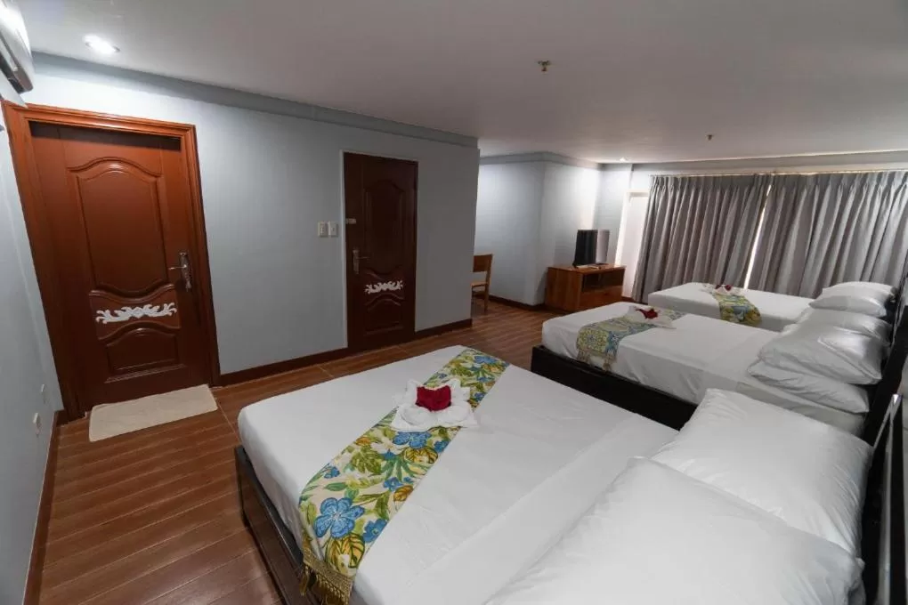 Bed in One Averee Bay Hotel