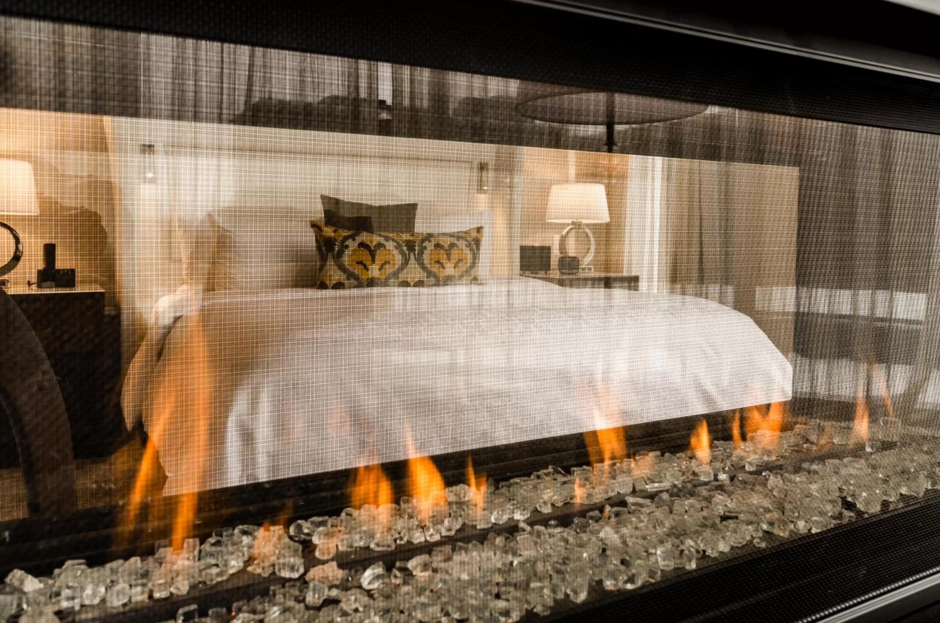 Decorative detail, Bed in Hôtel Birks Montréal