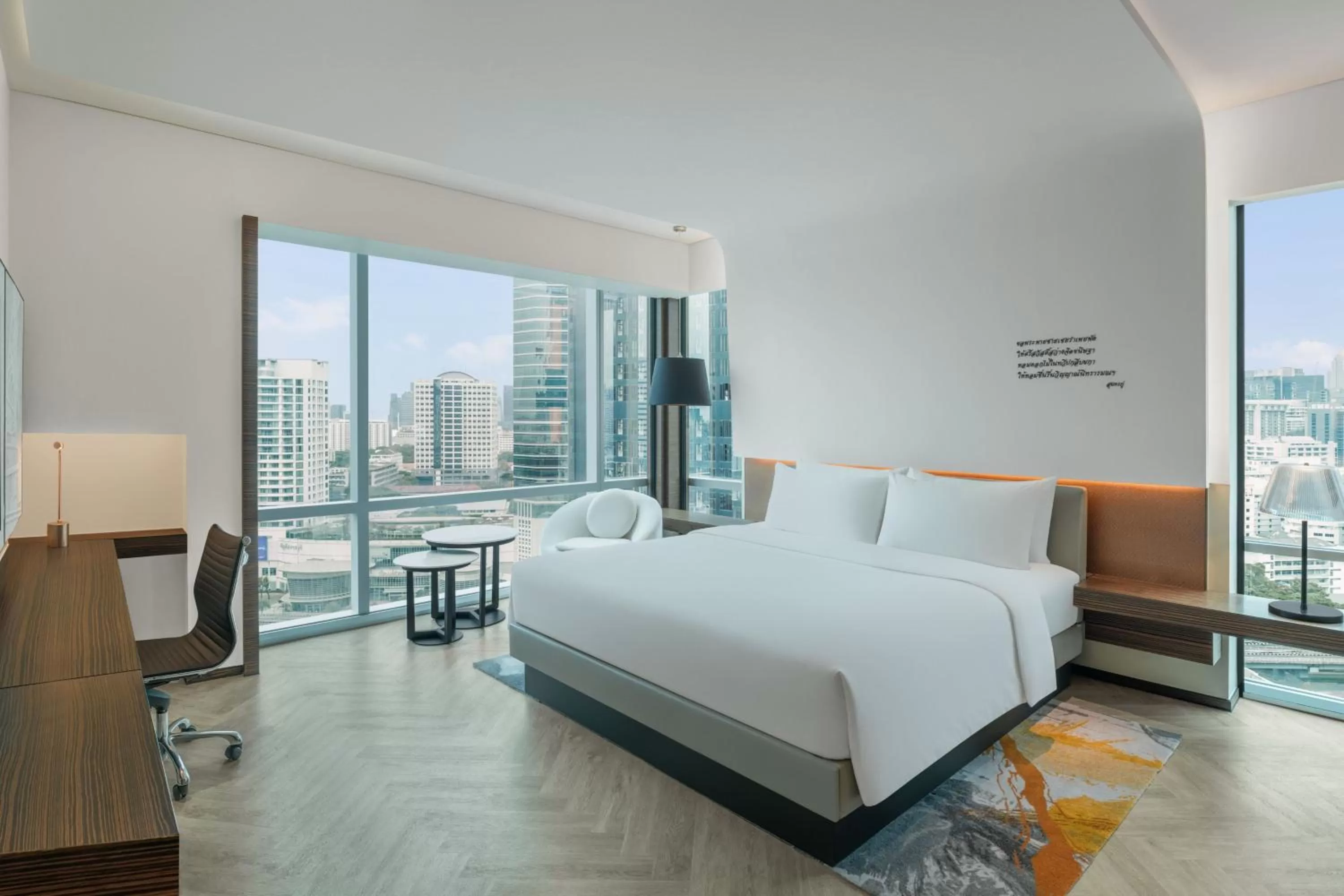 Bedroom, Bed in Le Meridien Bangkok