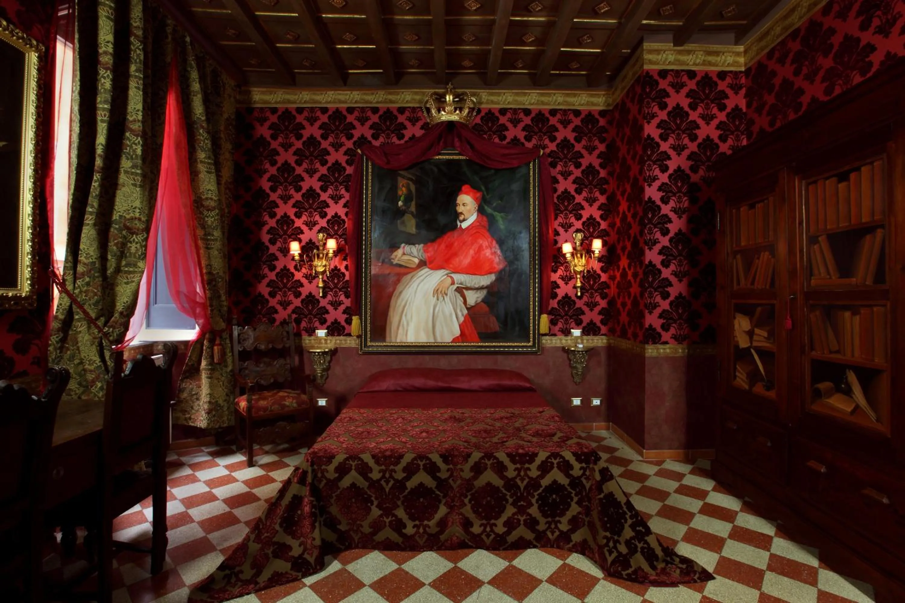 Decorative detail, Bed in Antica Dimora De Michaelis