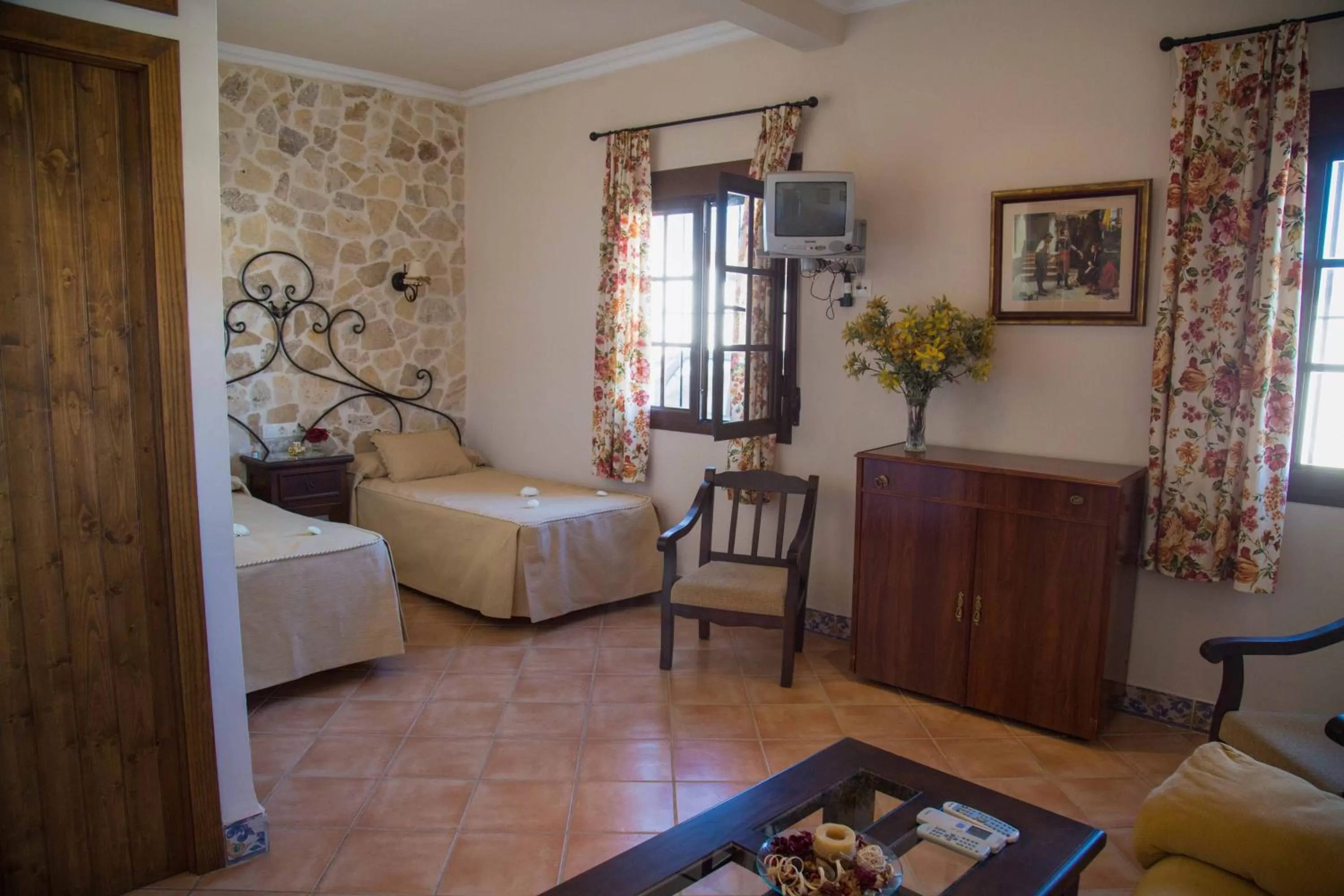 Day, Bed in Hotel Rural Andalucia