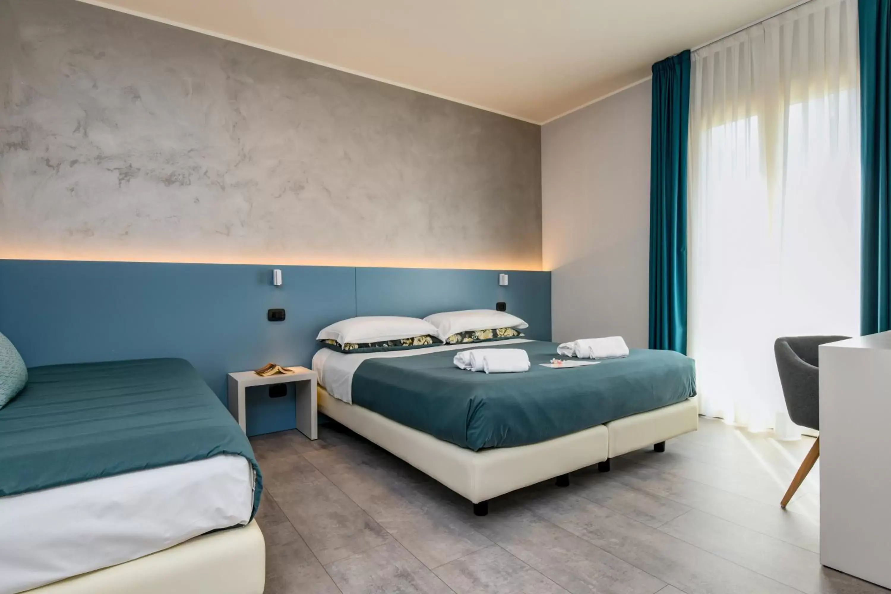 Superior Triple Room in Garda Diamant Superior Triple Room in Garda Diamant