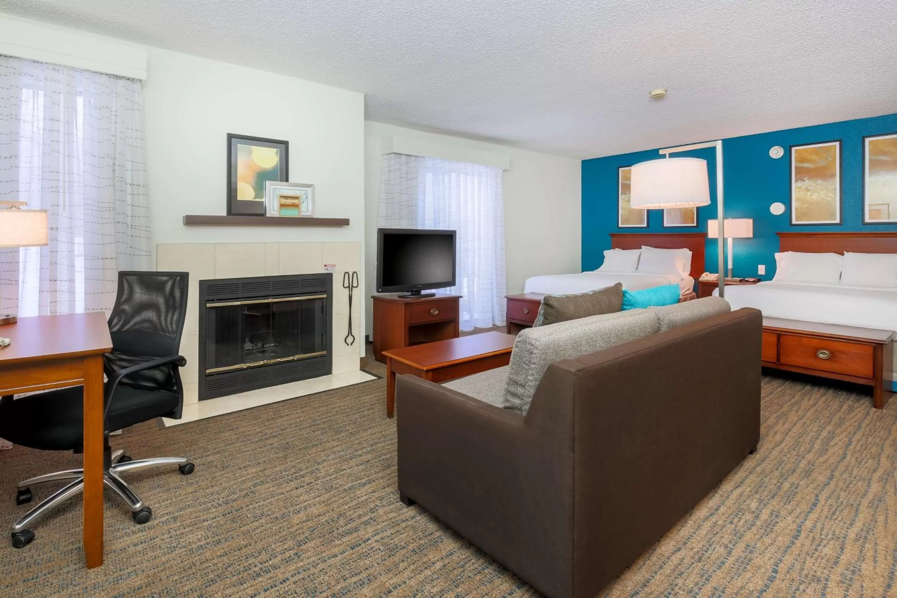 Photo of the whole room, Bed in Hawthorn Suites by Wyndham Tinton Falls