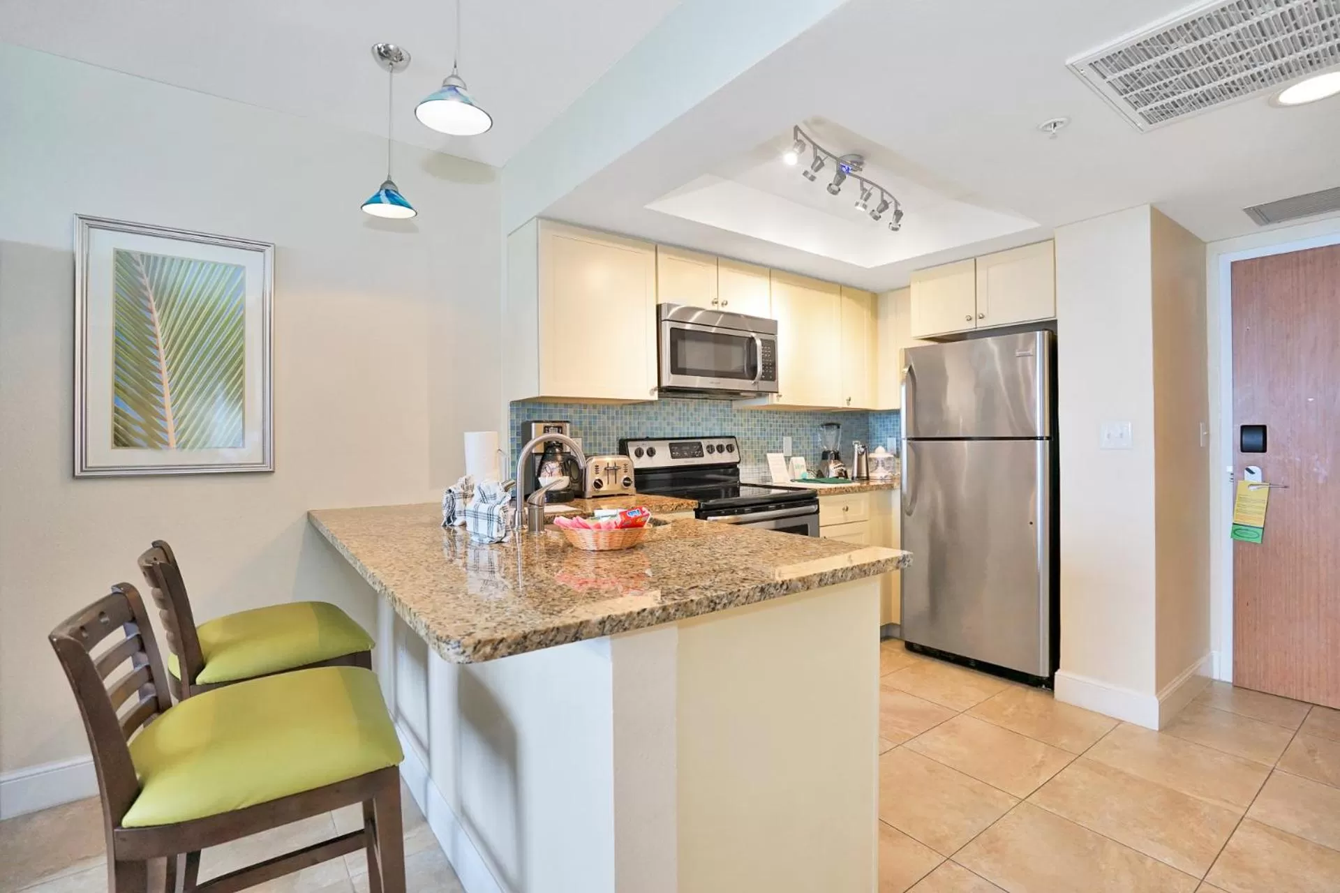 Kitchen or kitchenette in Hollywood Beach Tower