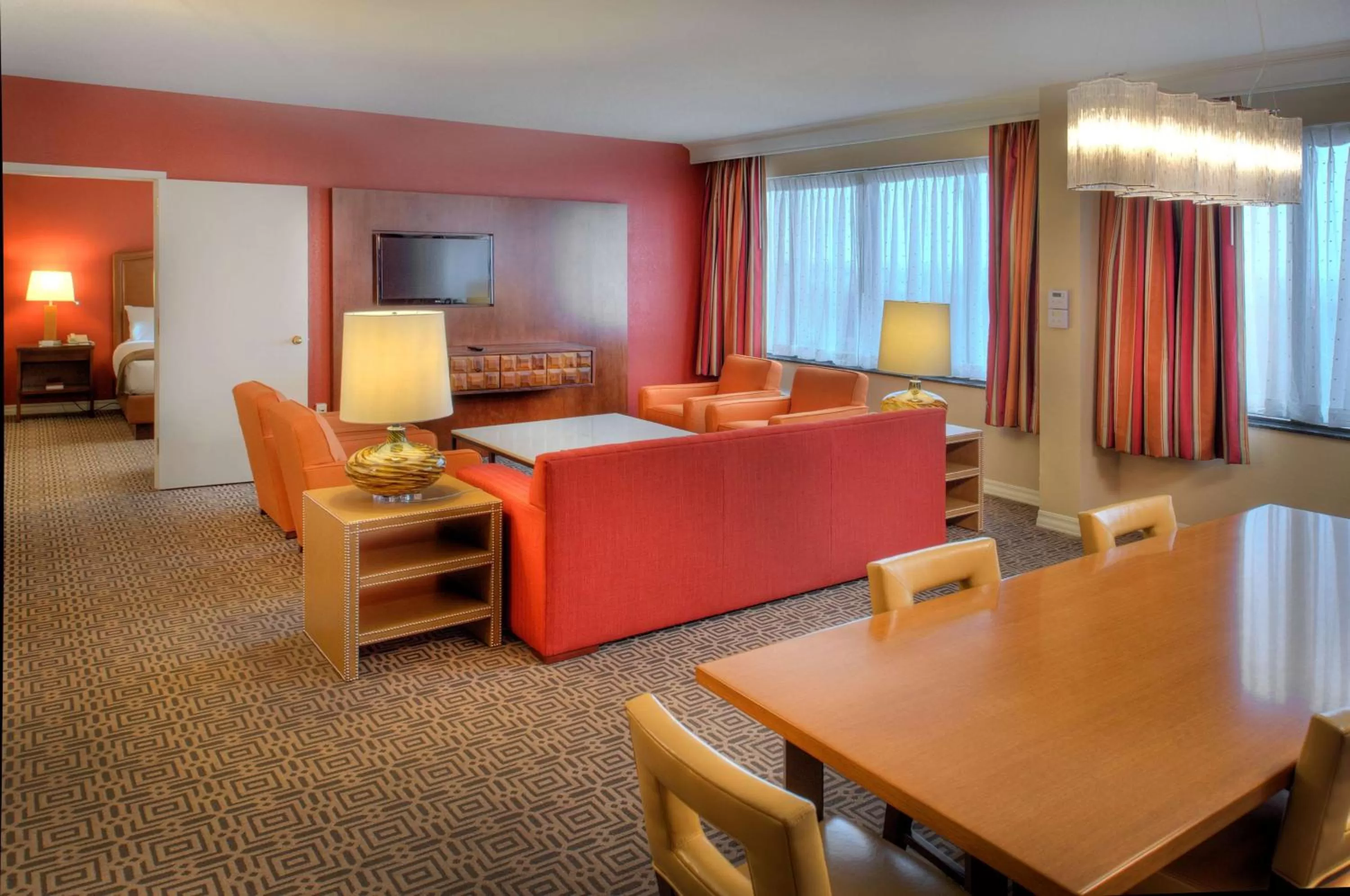 Photo of the whole room, Bed in DoubleTree by Hilton Hotel St. Louis - Chesterfield