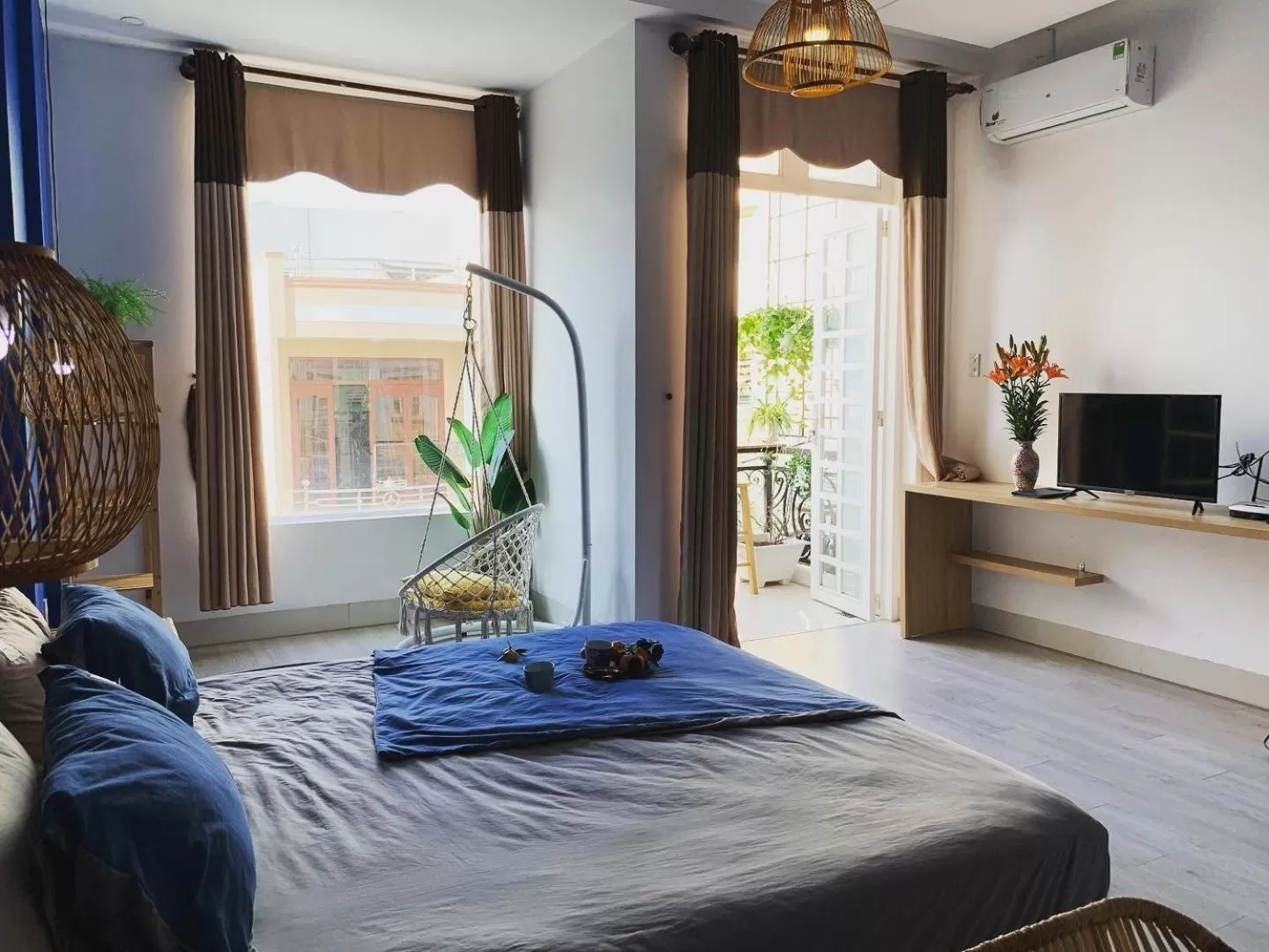 Bed in Emerald Boutique Stay 2