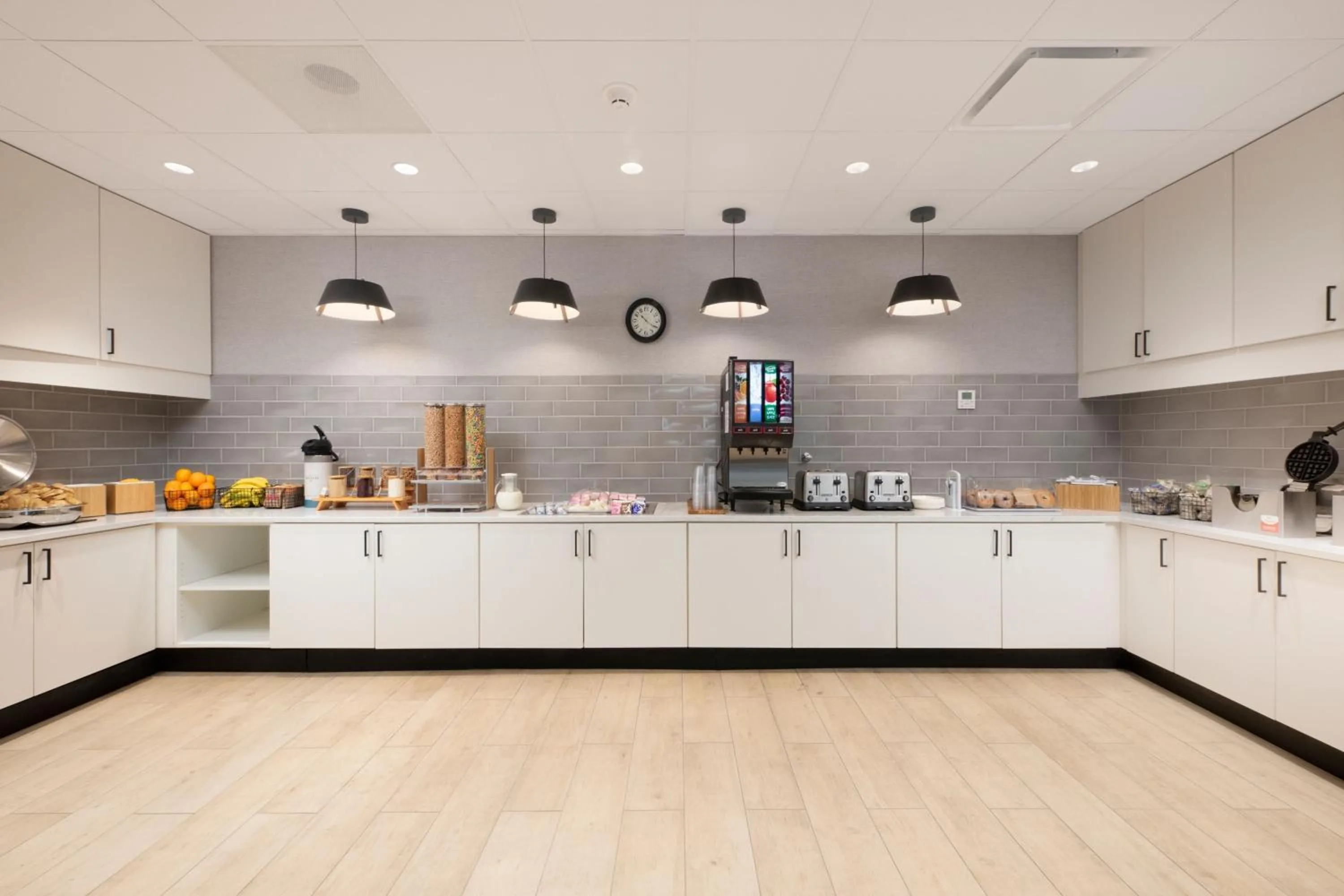 Breakfast in Residence Inn by Marriott St Louis Clayton