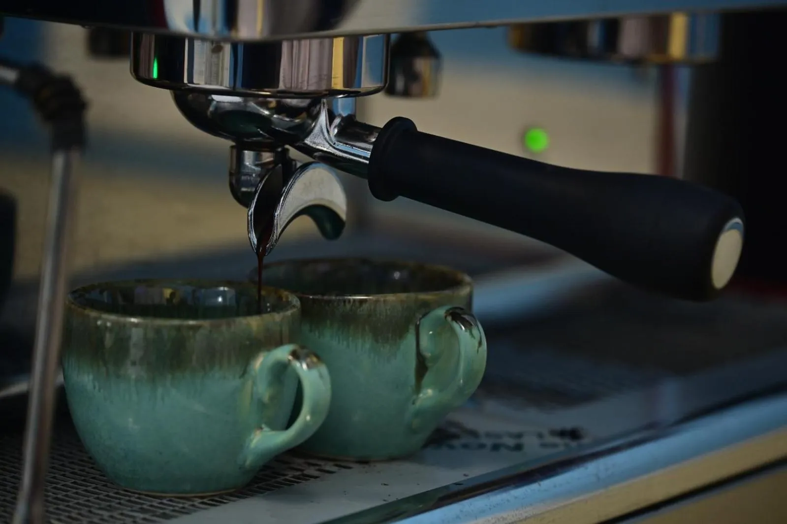 Restaurant/places to eat in Anuraag Villa