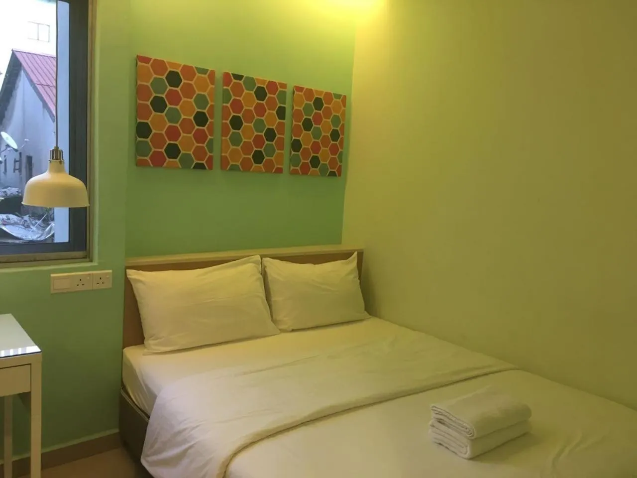 Bedroom, Bed in Hotel 1000 Miles