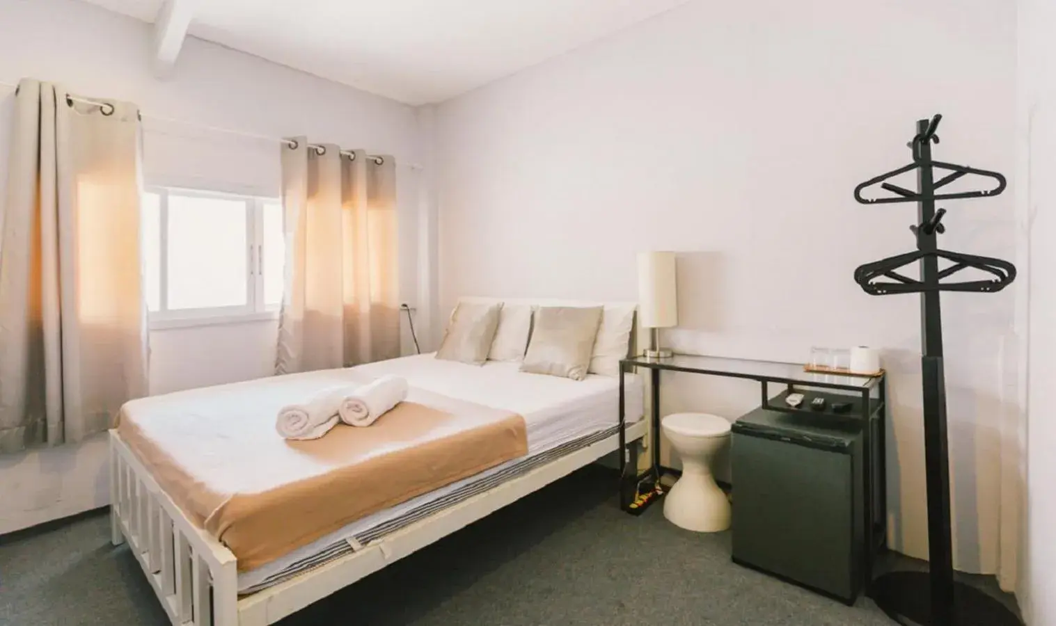 Double Room with Shared Bathroom in Bangkok Nomad Hostel Double Room with Shared Bathroom in Bangkok Nomad Hostel