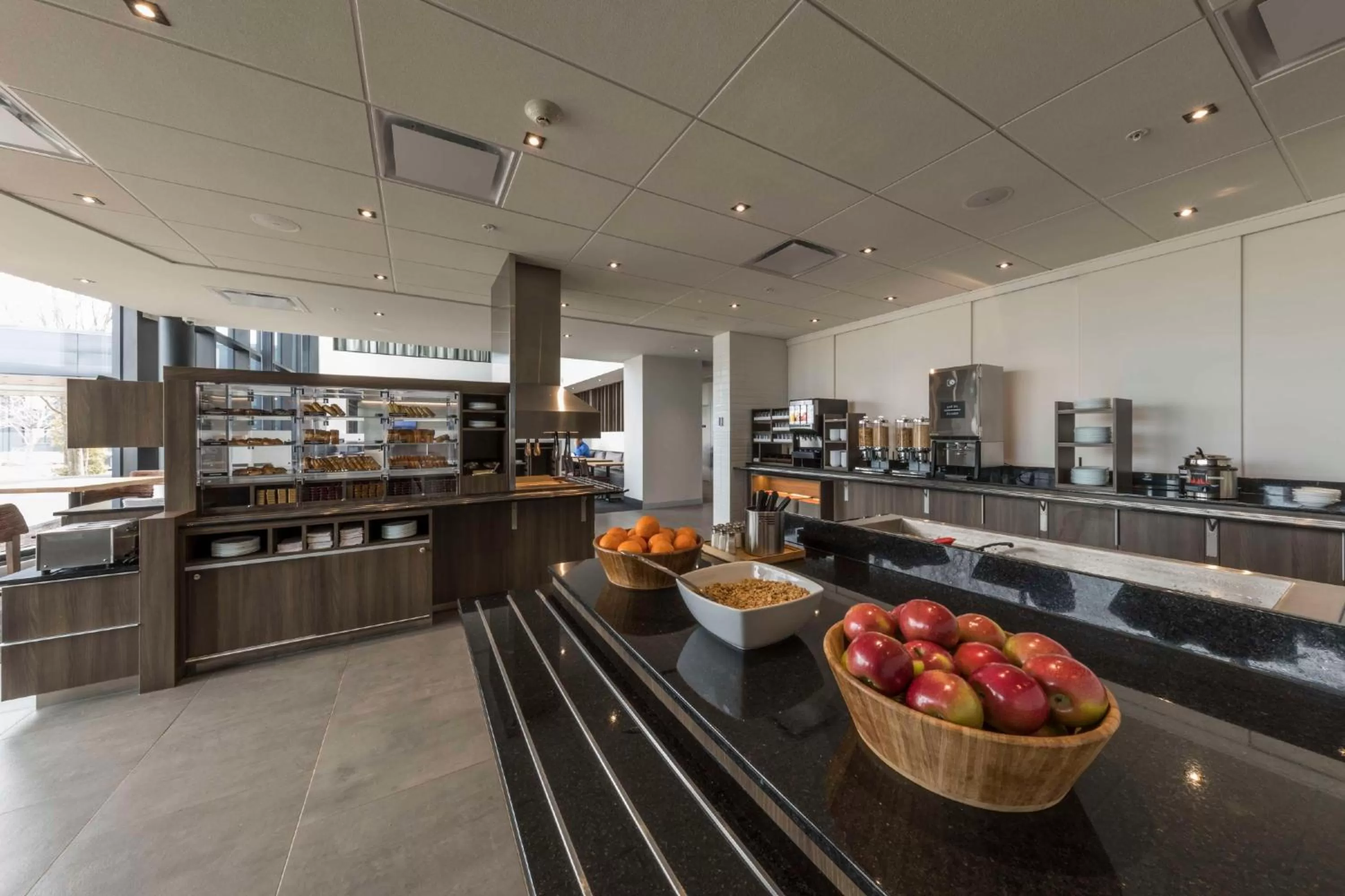 Restaurant/places to eat in Hôtel & Suites Normandin Lévis