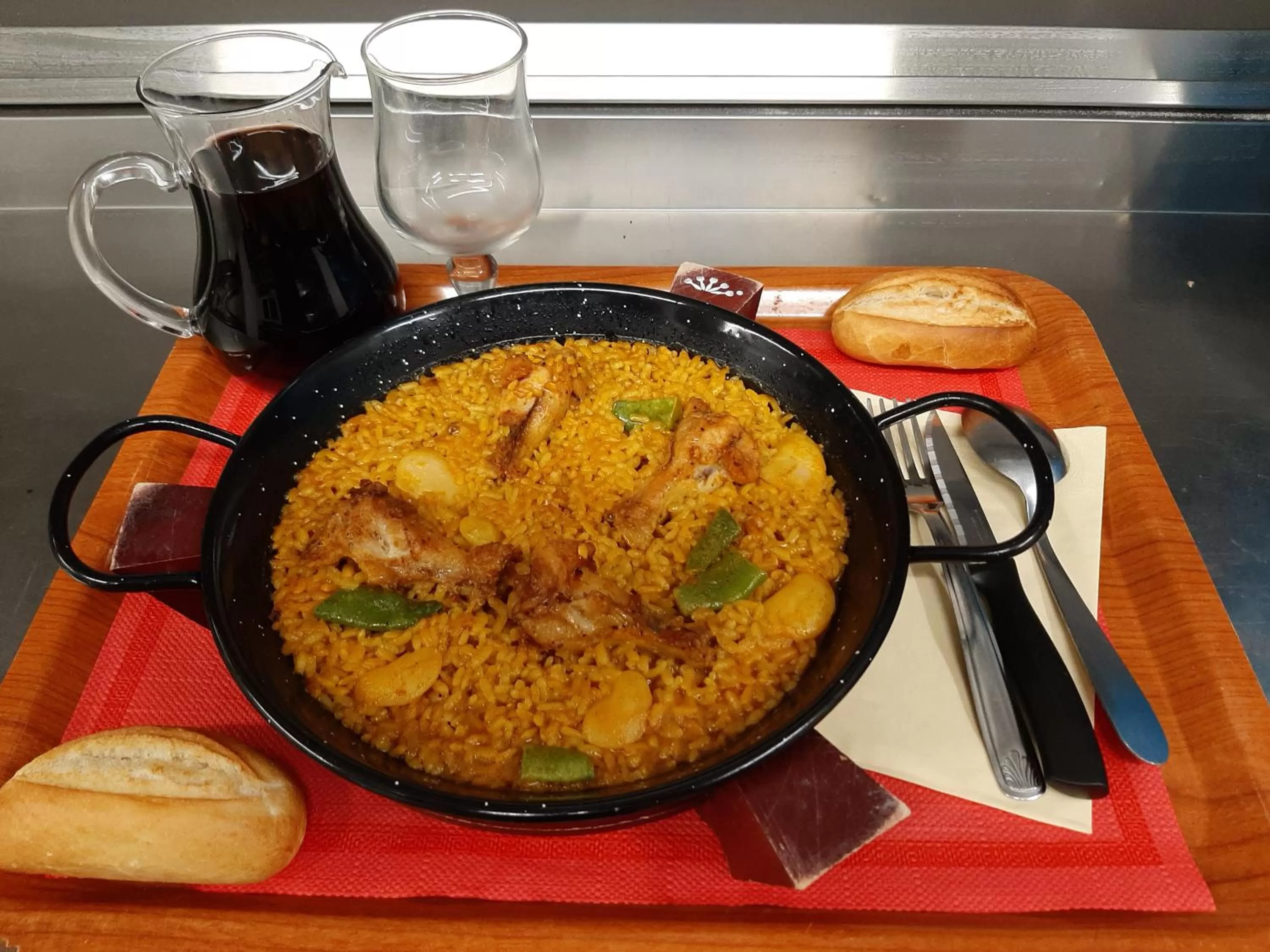 Restaurant/places to eat in Hotel Martinez Grenay