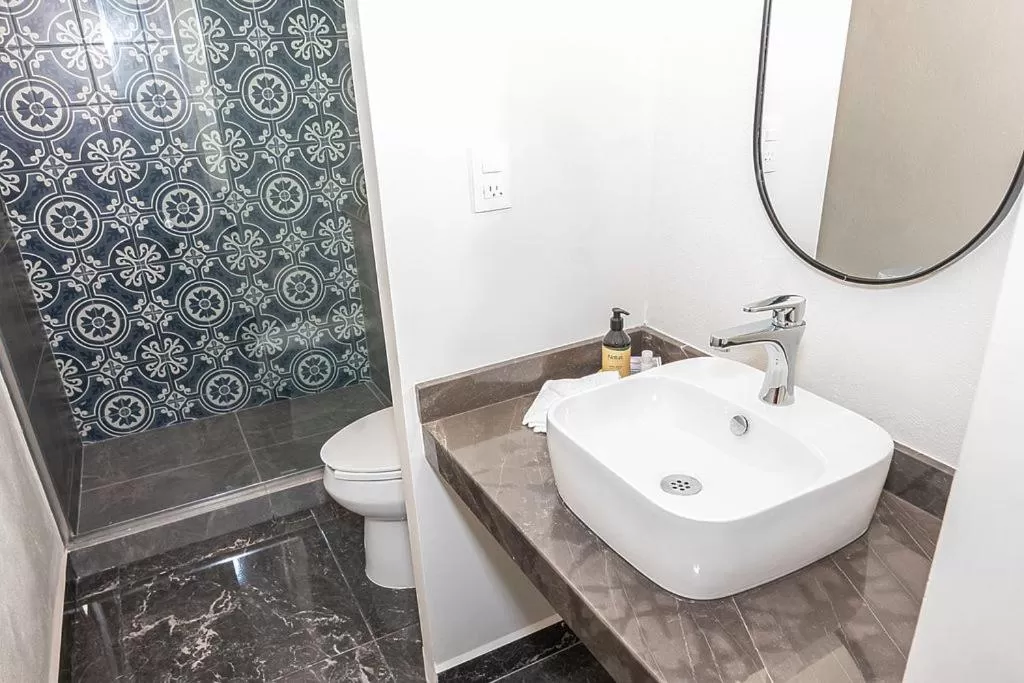 Bathroom in Hotel Danini