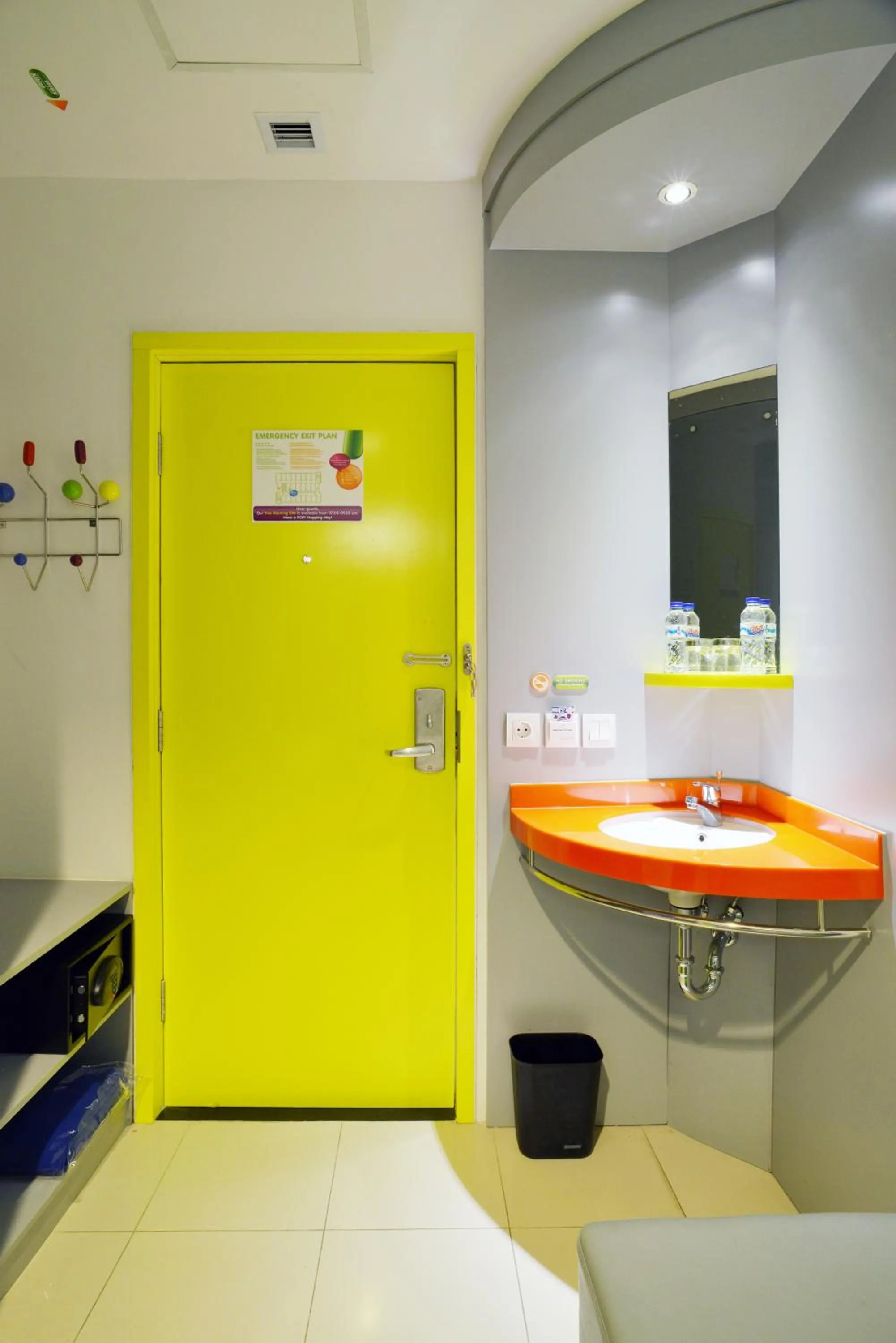 Bathroom in POP! Hotel Tebet Jakarta