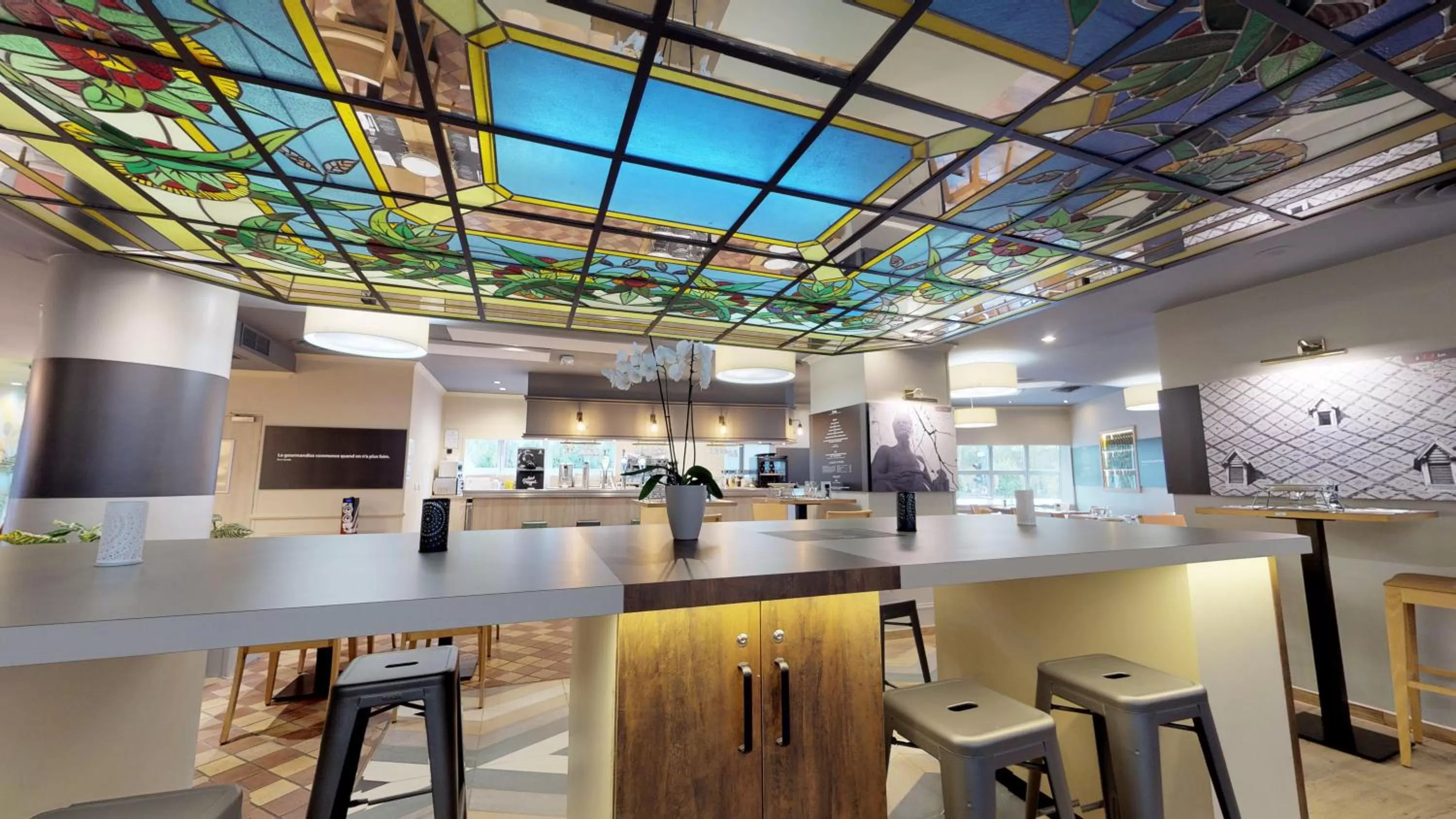 Restaurant/places to eat in ibis Besançon Centre la City