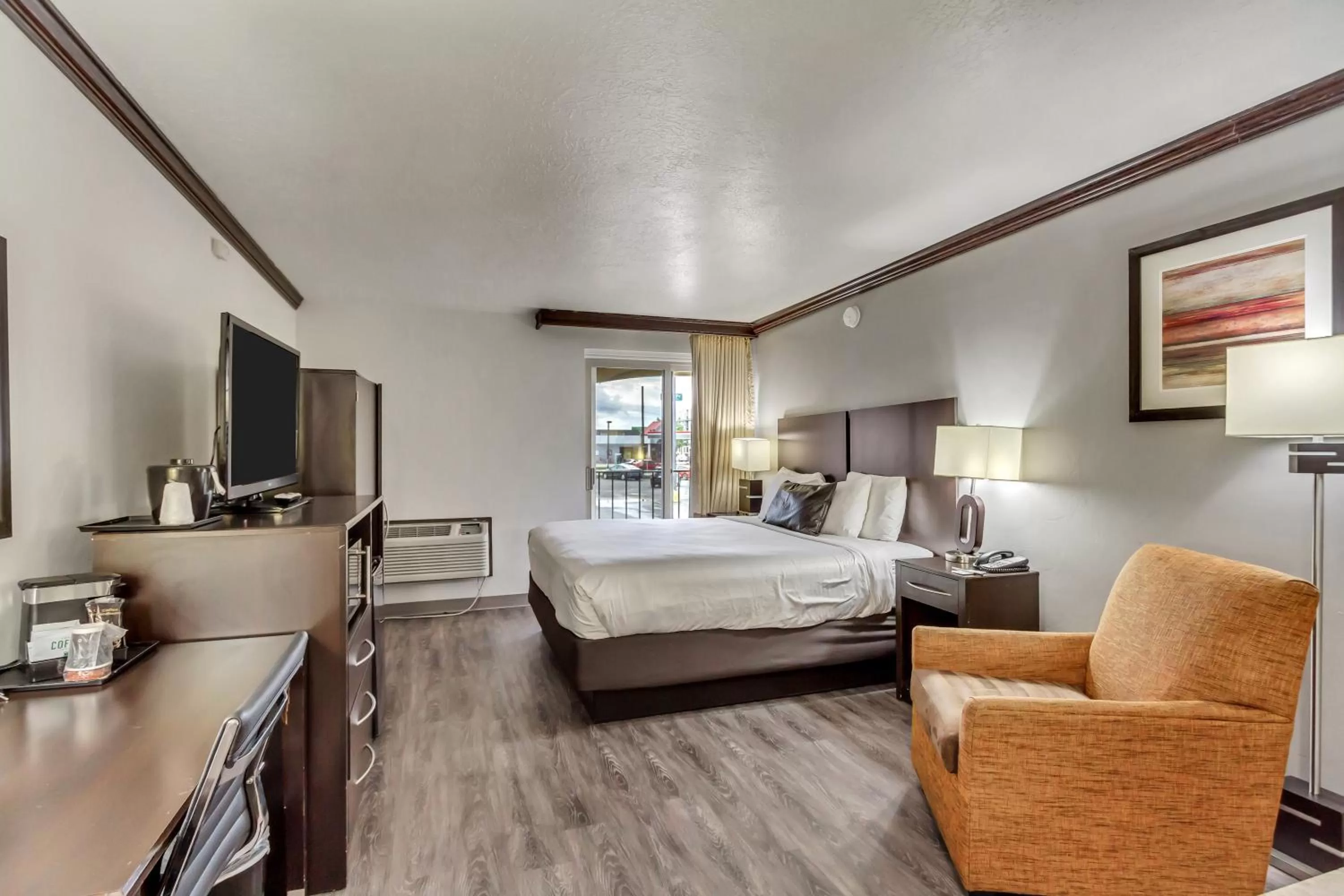 Bed in Park Inn by Radisson, Salt Lake City-Midvale