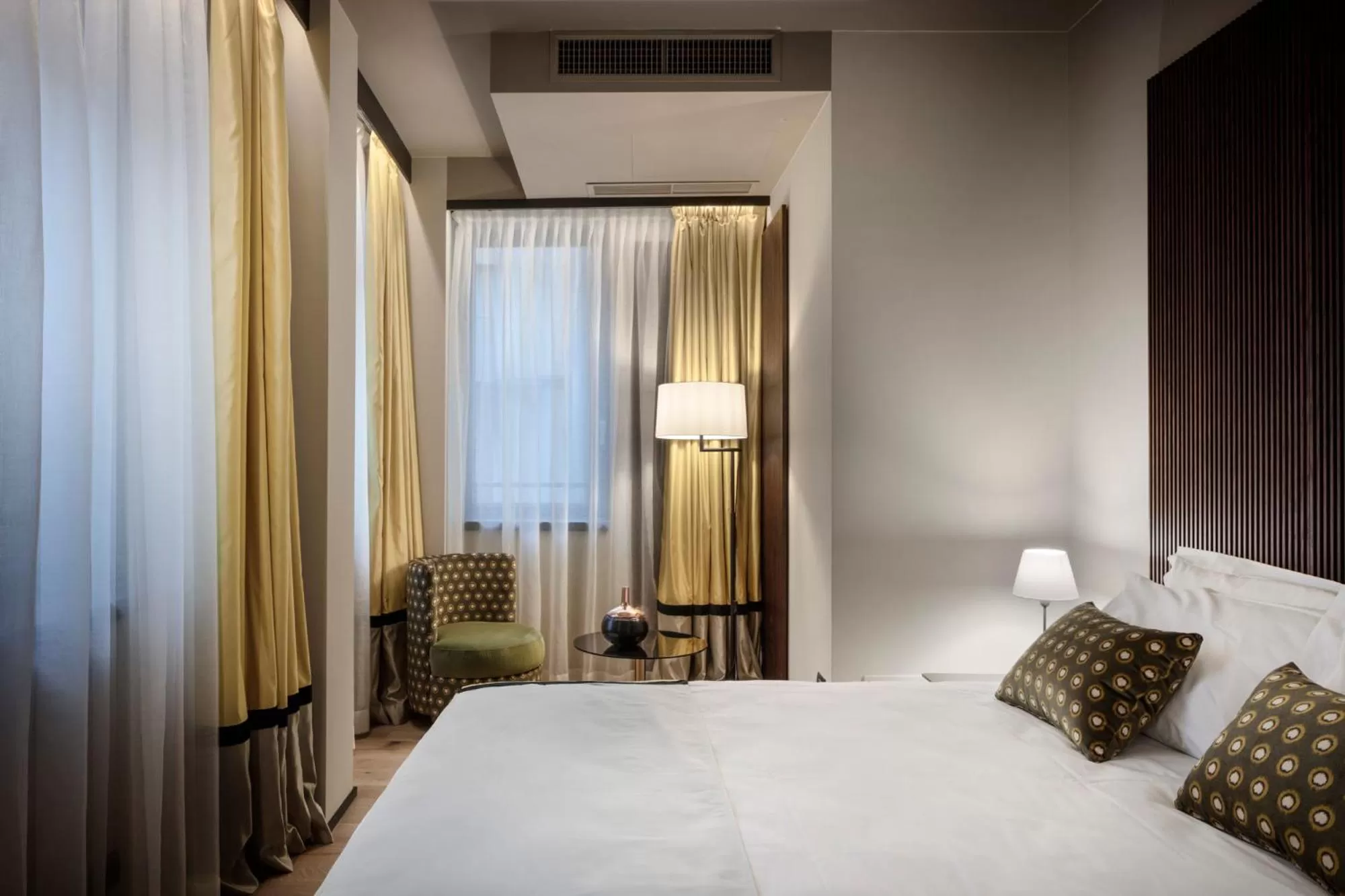 Bed in Speronari Suites