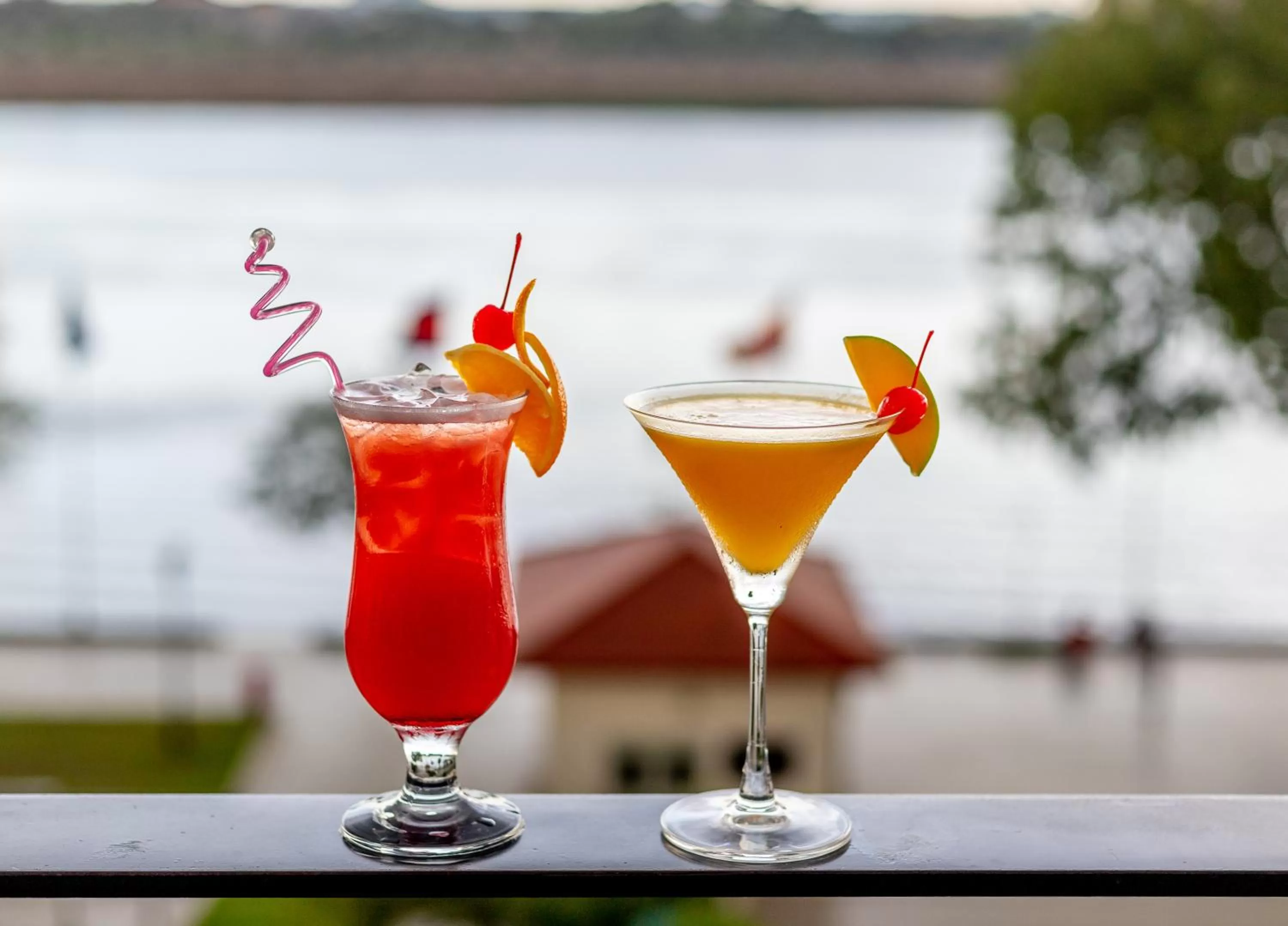 Lounge or bar in Amanjaya Pancam Suites Hotel