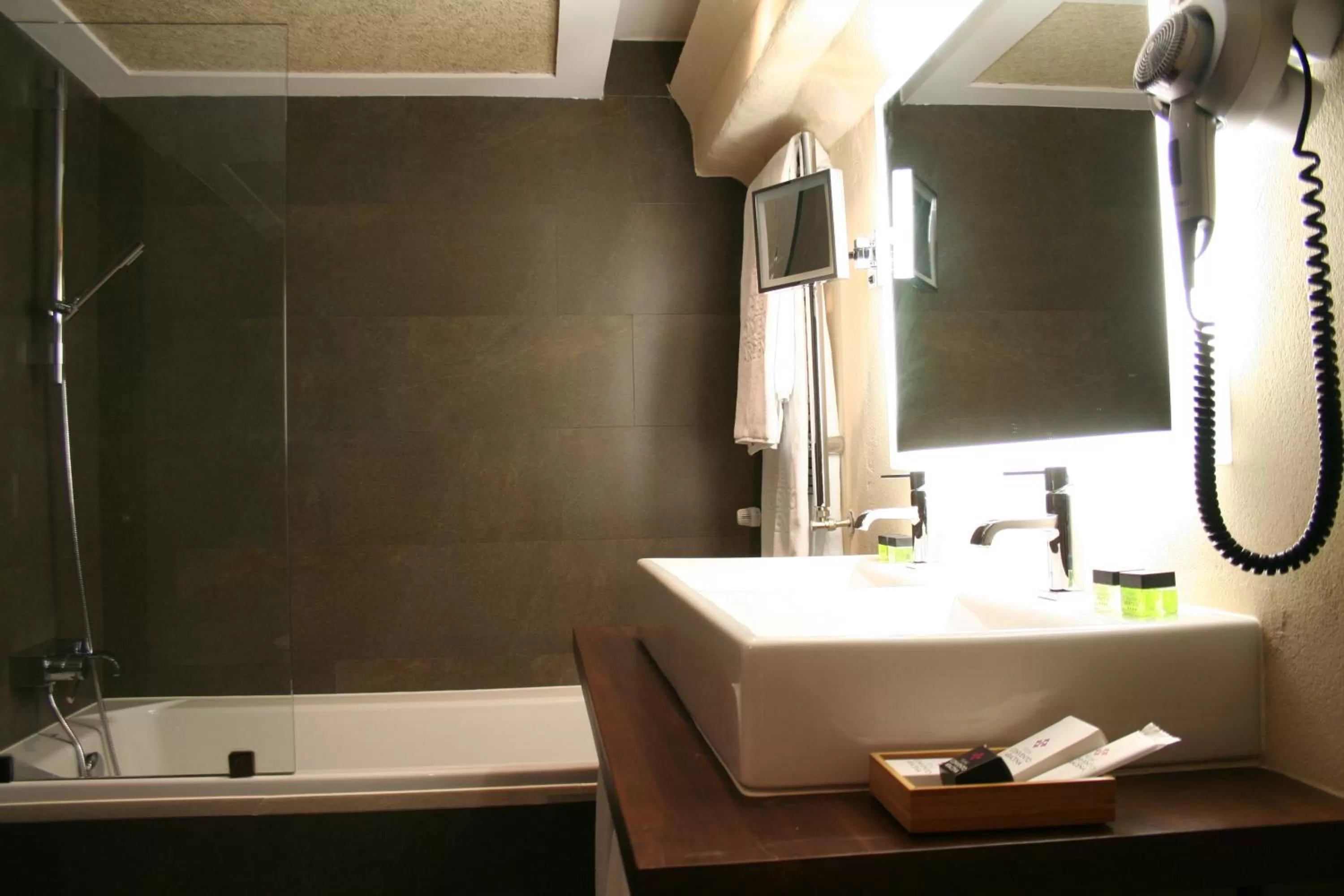 Bathroom in Hotel Convento Aracena & SPA