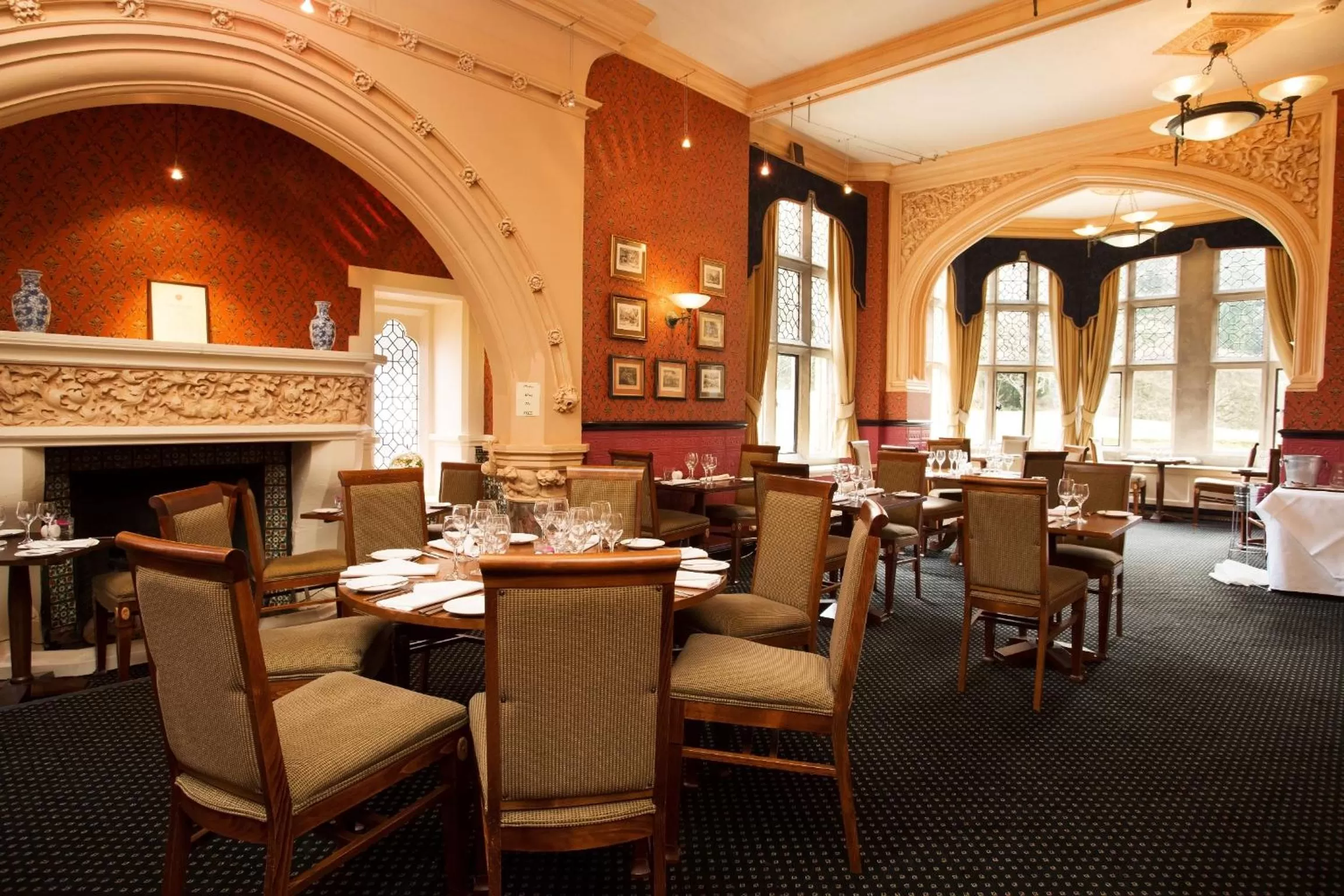 Restaurant/places to eat in Best Western PLUS Grim's Dyke Hotel