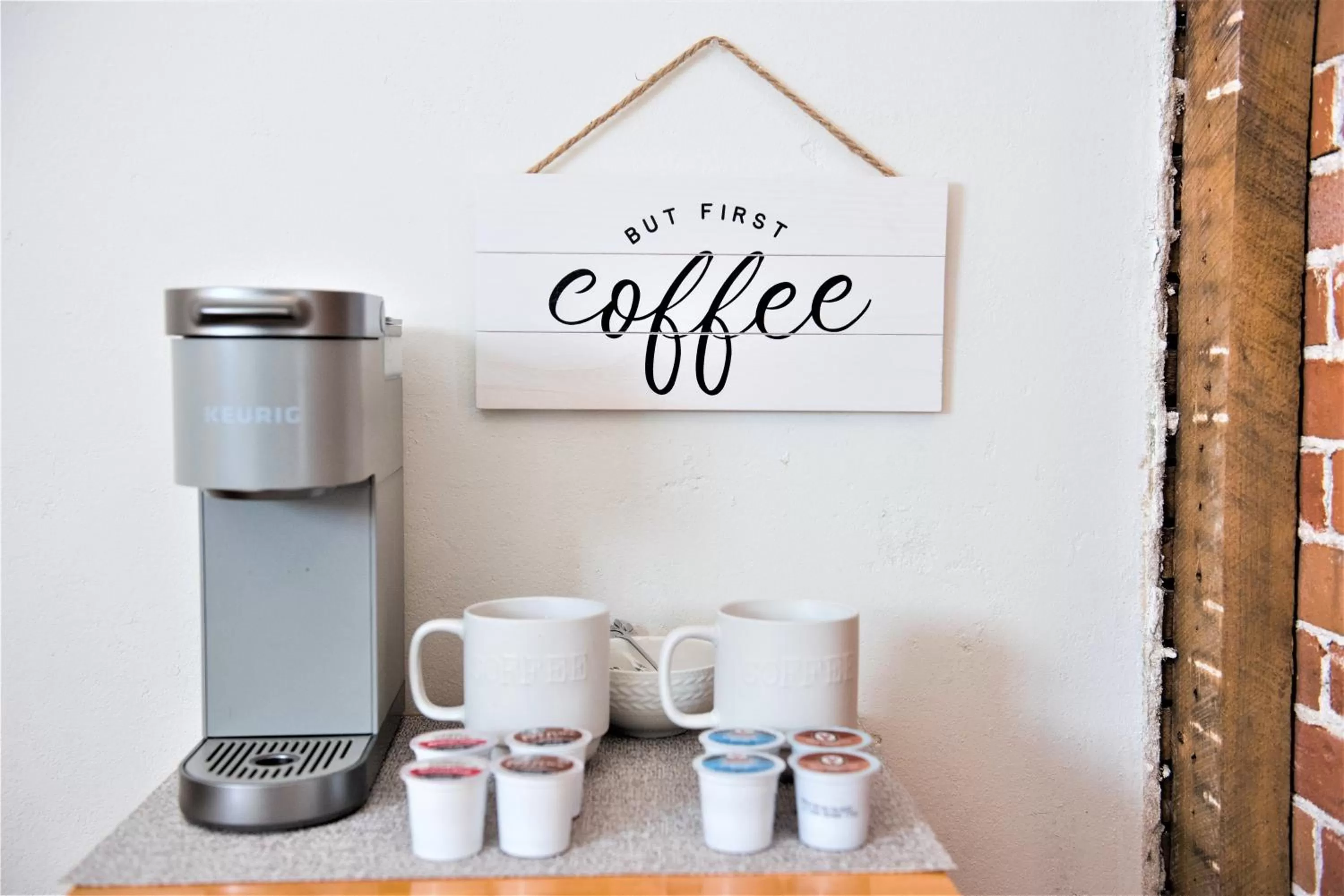 Coffee/tea facilities in Inn on Golden Pond