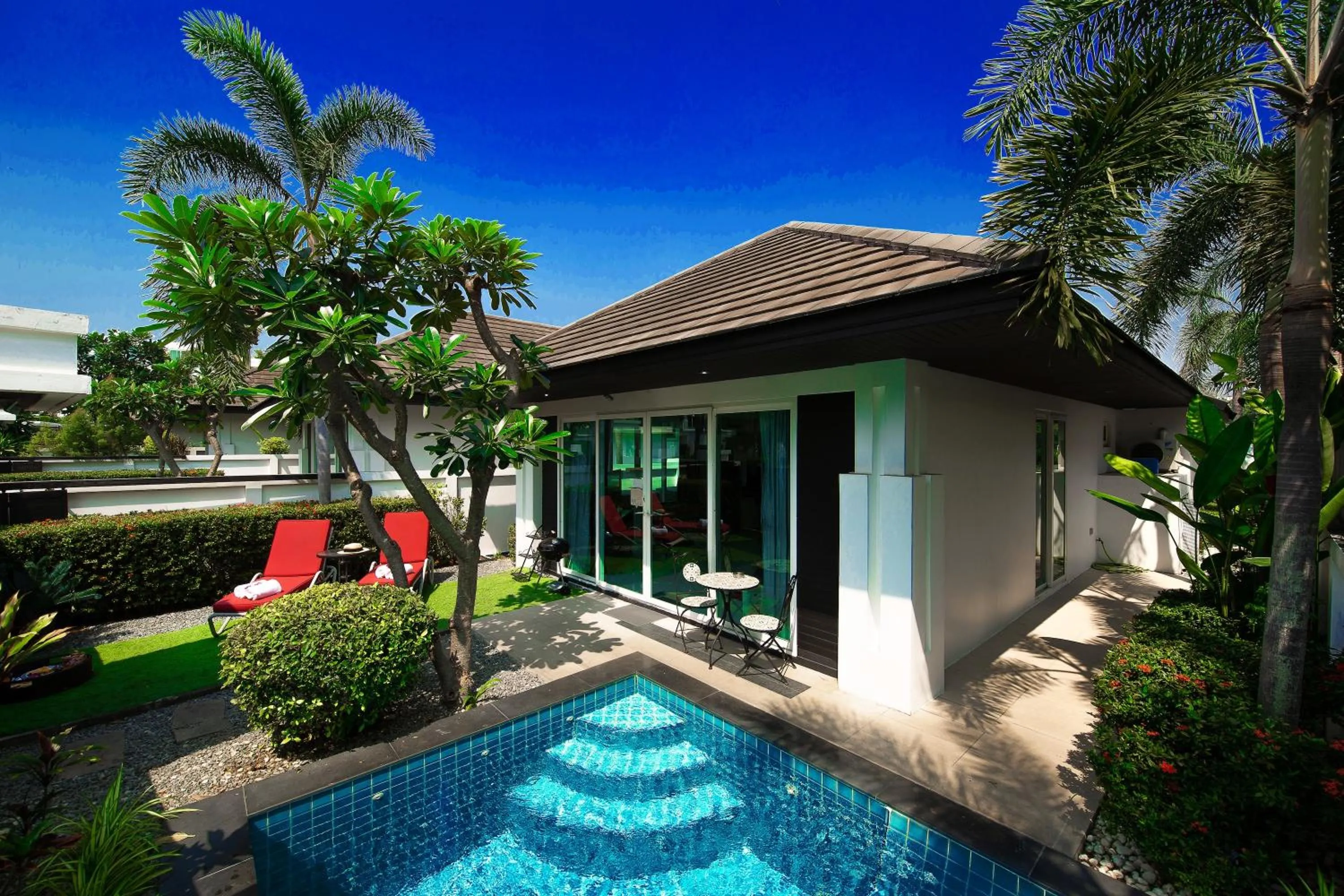 Property building in Colibri Pool Villa Pattaya