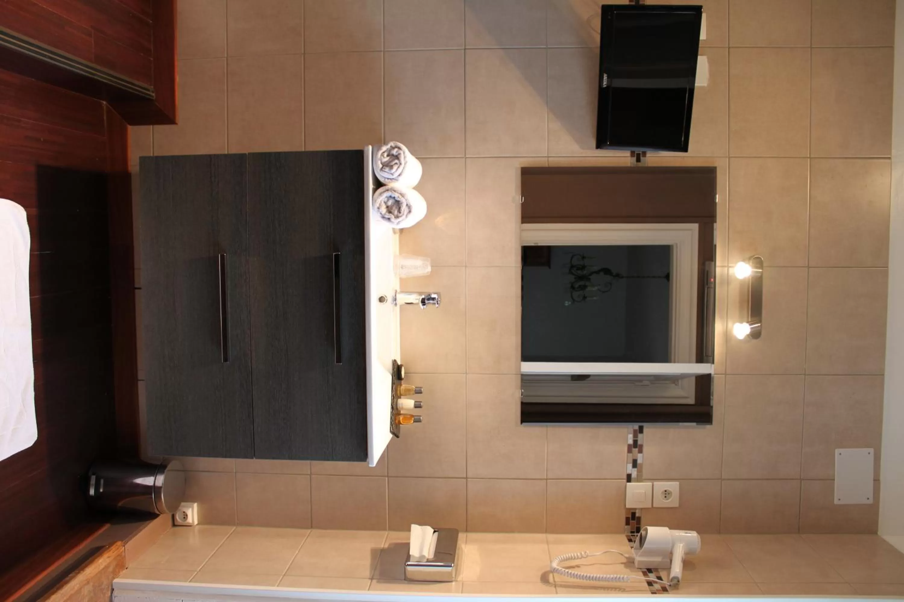 Bathroom in Résidence et Chambres d'Hôtes de La Porte d'Arras