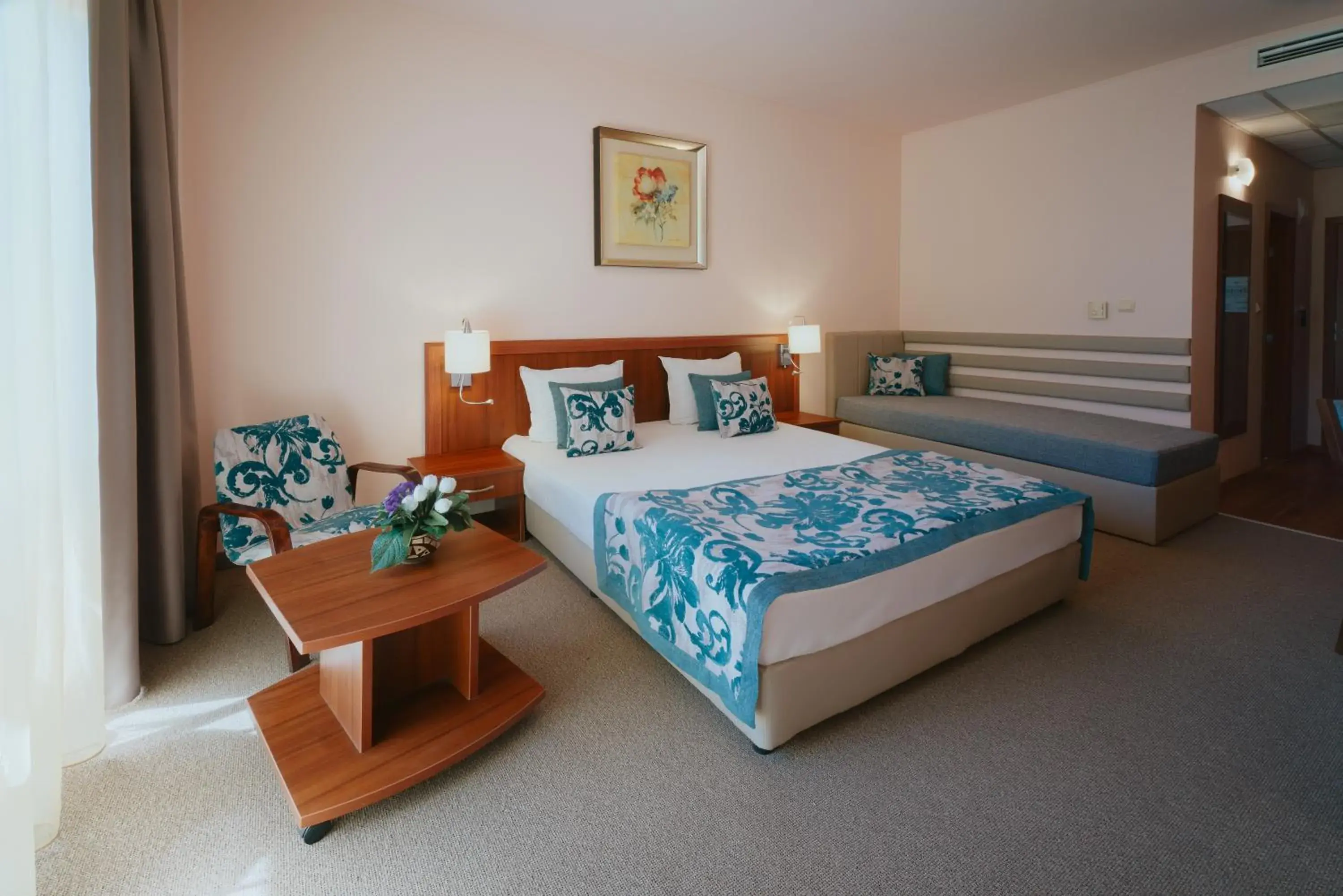 Triple Room with Balcony in Kristal Hotel - All inclusive - Fully renovated rooms 2025 Triple Room with Balcony in Kristal Hotel - All inclusive - Fully renovated rooms 2025