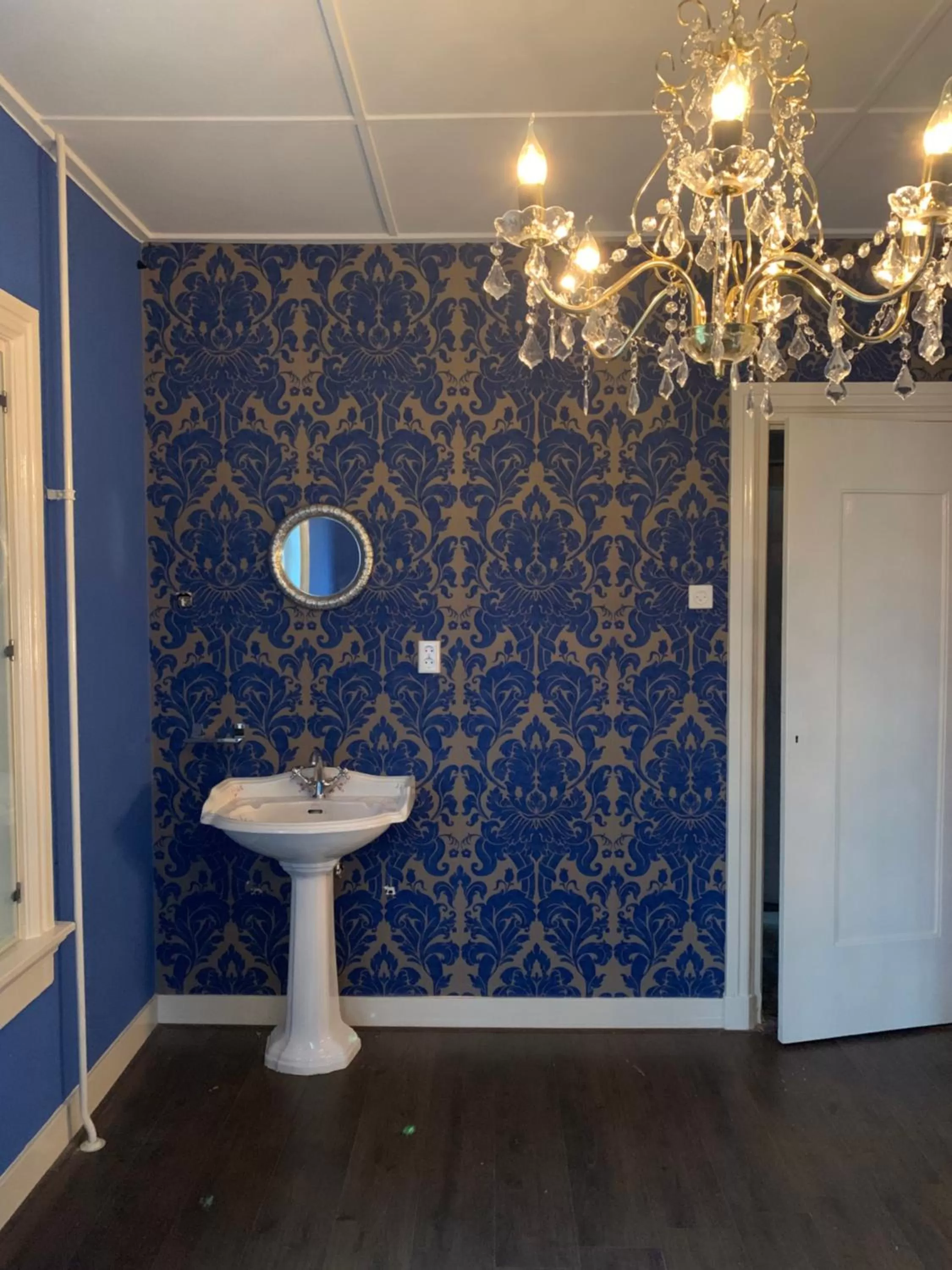 Bathroom in Cuatre Brass Stay