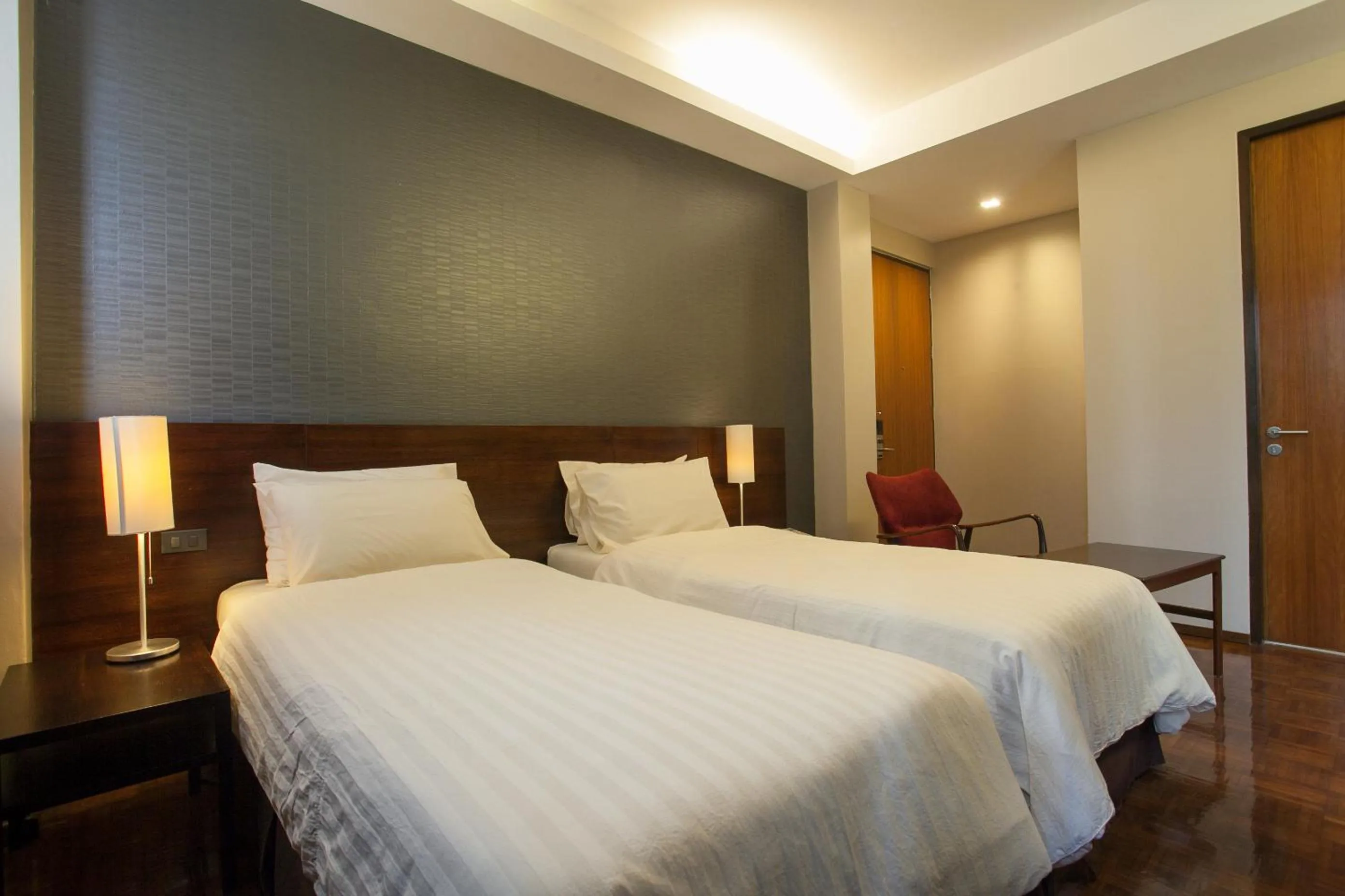 Other, Bed in Baansilom Soi 3