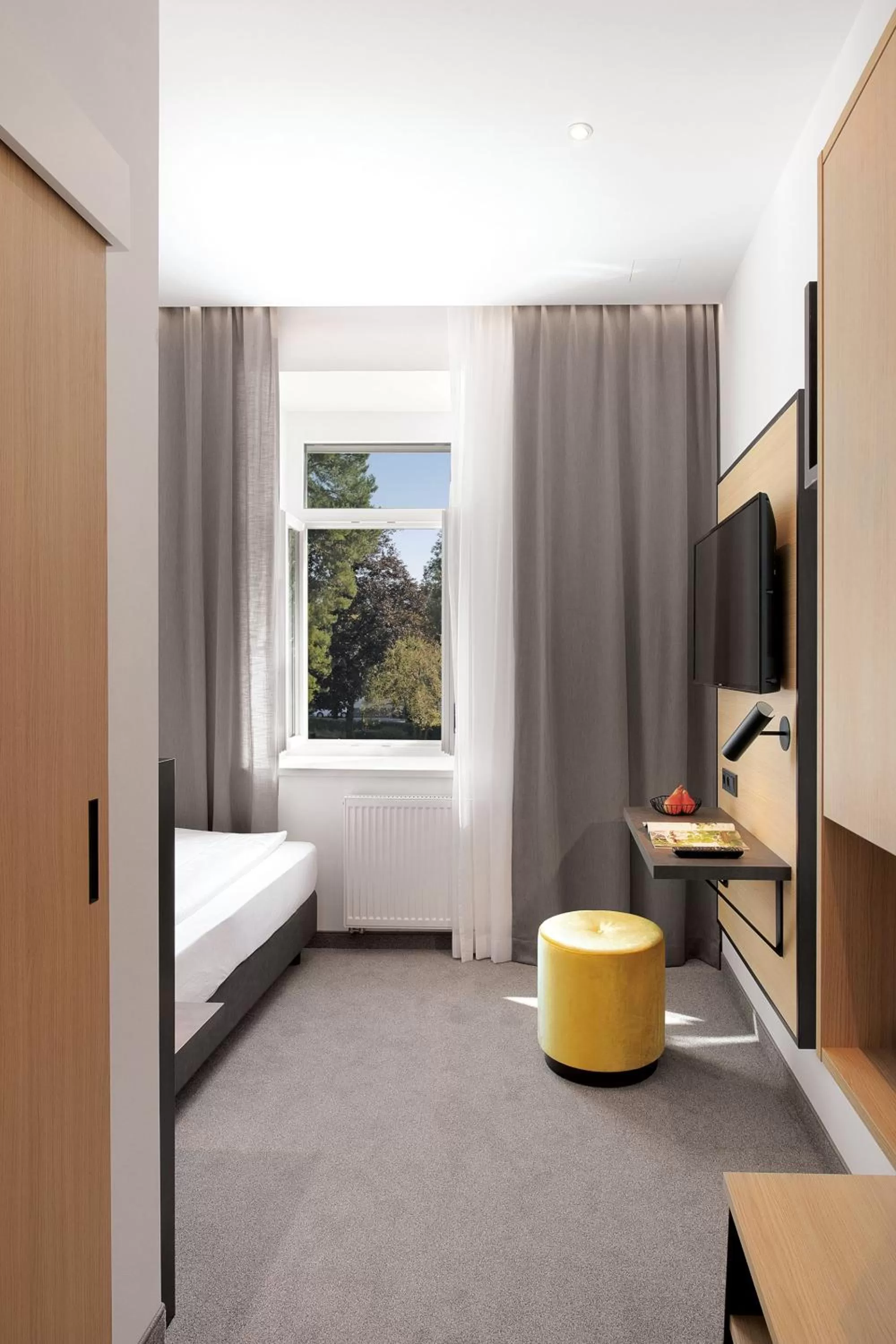 TV and multimedia, Bed in Stadthotel Oberndorf