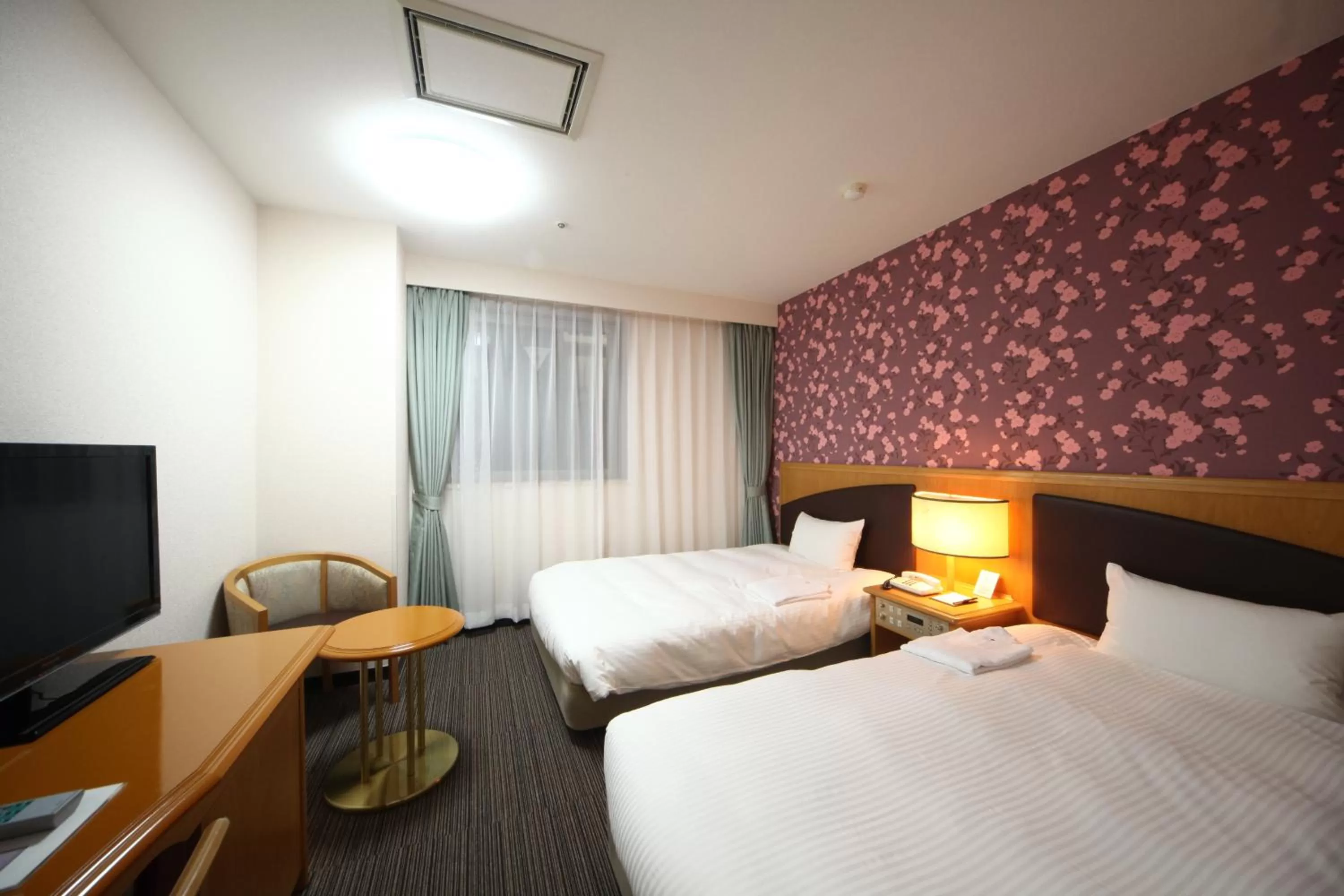 Photo of the whole room, Bed in Hotel Wing International Tomakomai