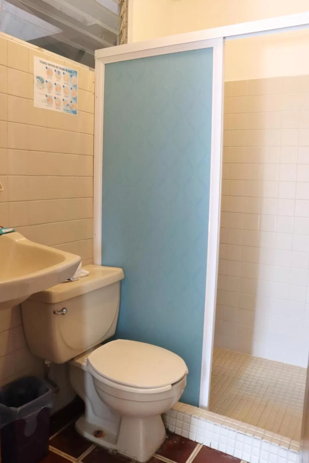 Toilet in Hotel Las Brisas