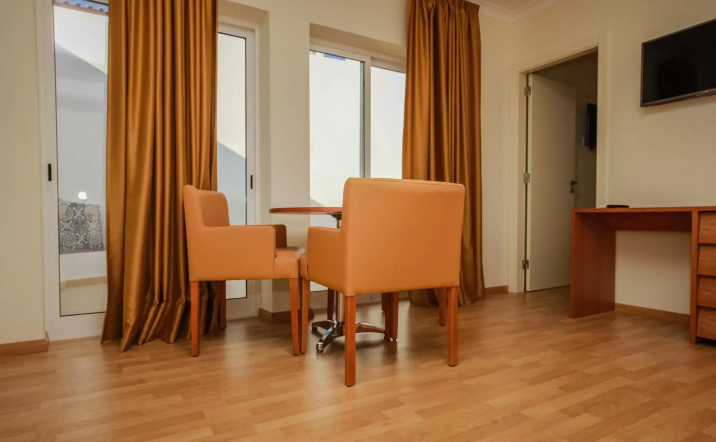 Queen Suite in Lagoa Hotel Queen Suite in Lagoa Hotel