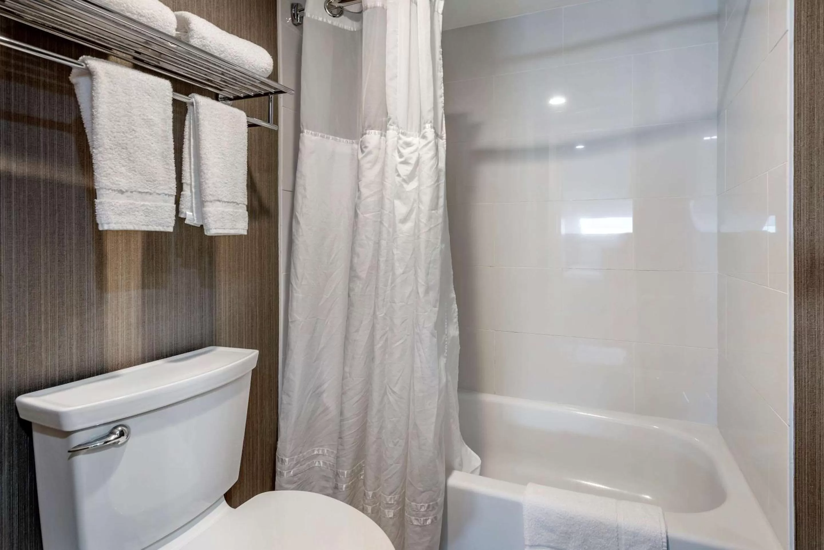 Bathroom in Somerset Lofts