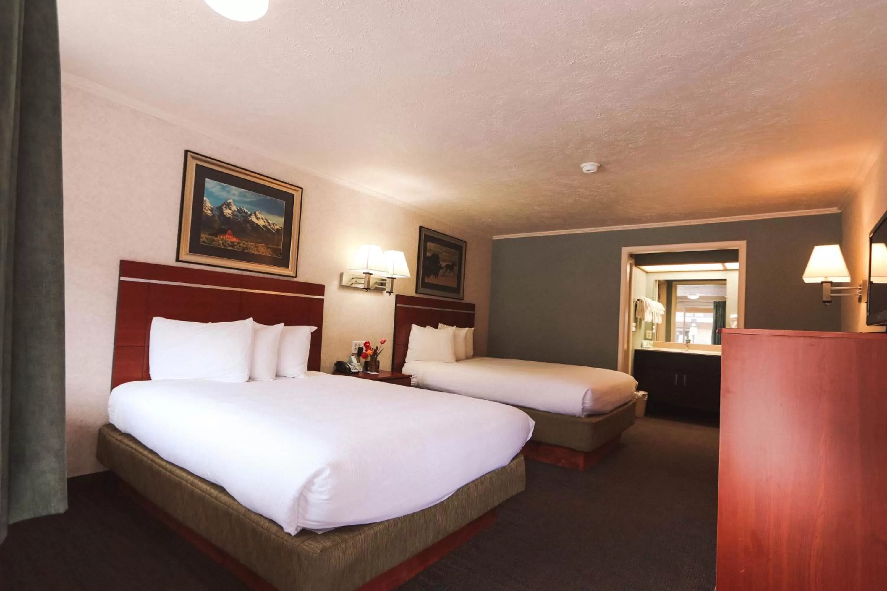 Activities, Bed in Brandin' Iron Inn