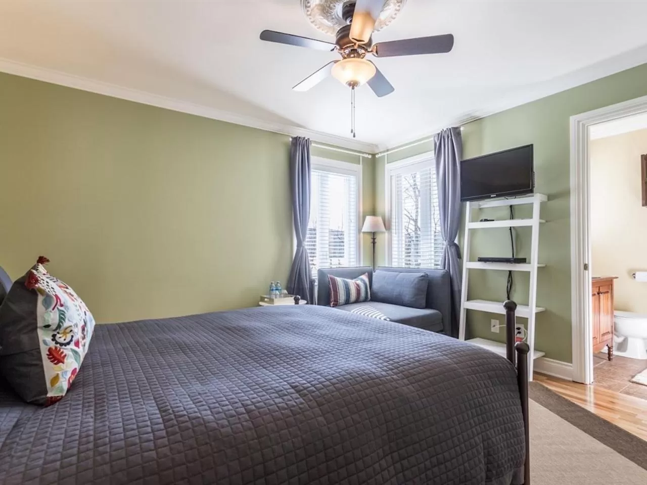 Bedroom, Bed in Les Dames du Lac