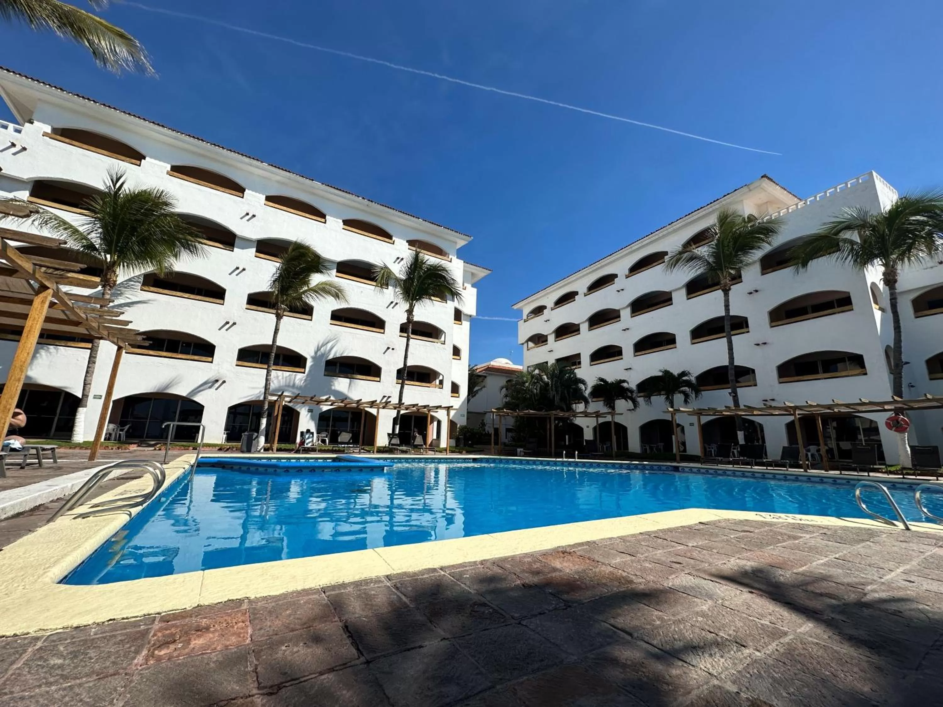 Property building in Hotel Quijote Inn