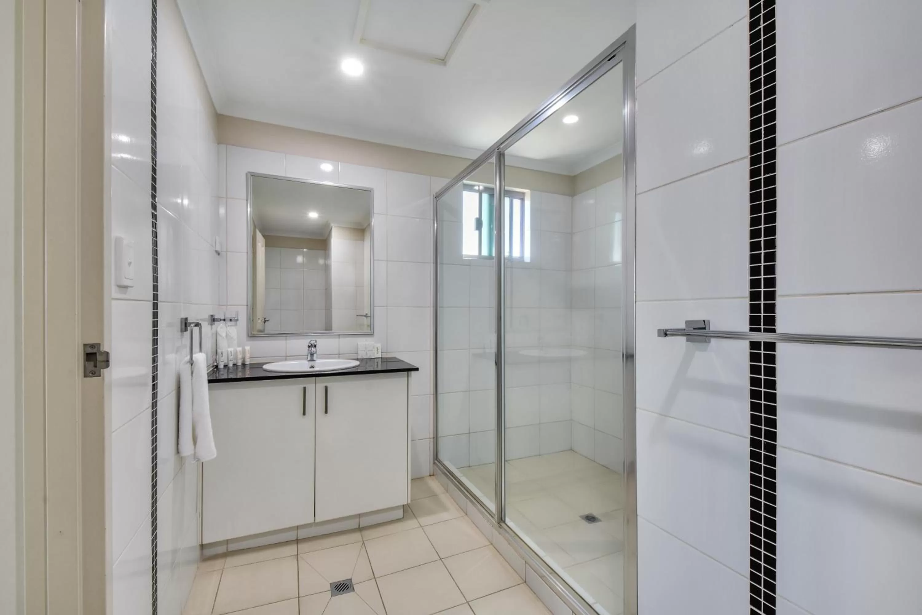 Shower in Argus Apartments Darwin
