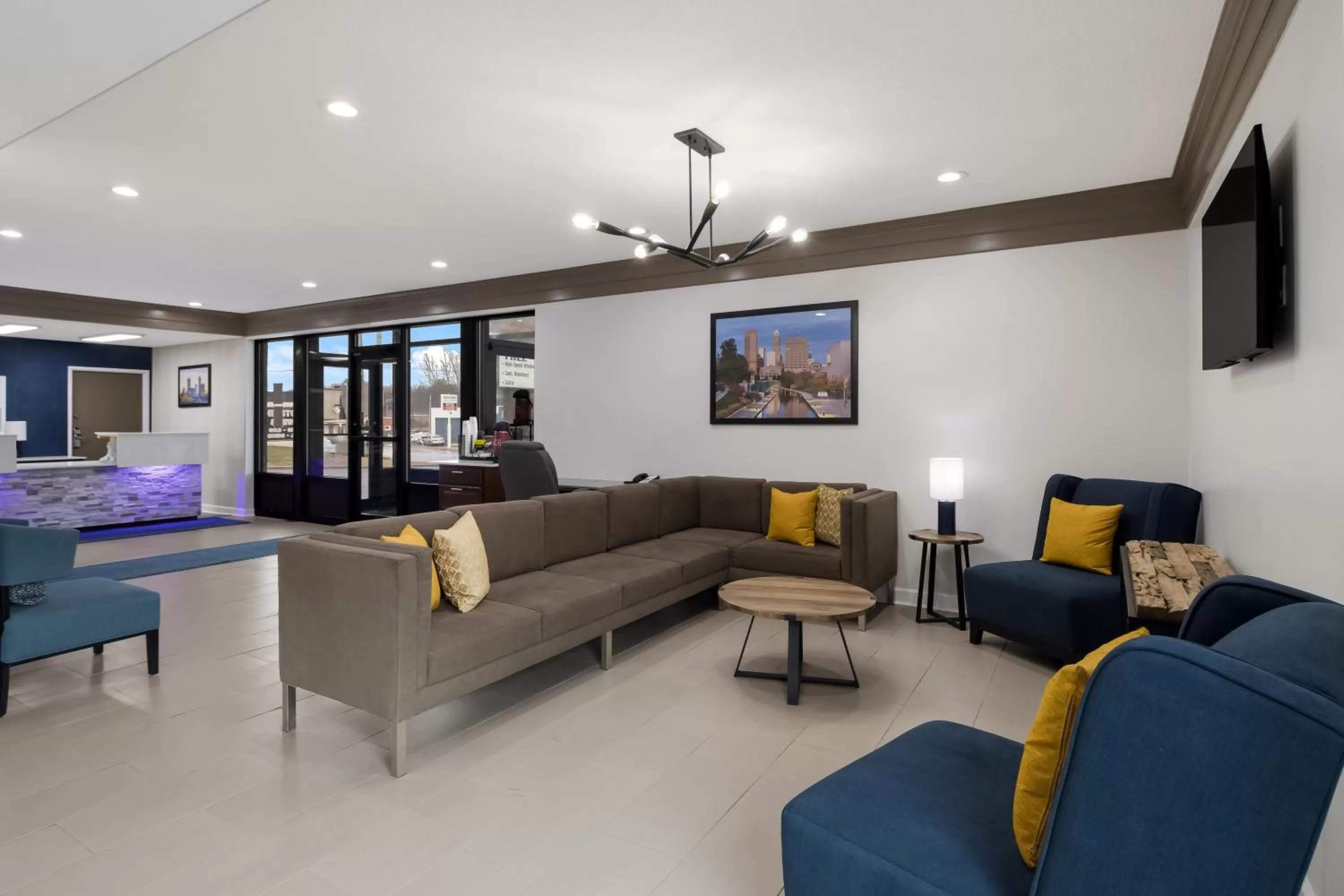 Seating area in Quality Inn South Bend near Notre Dame